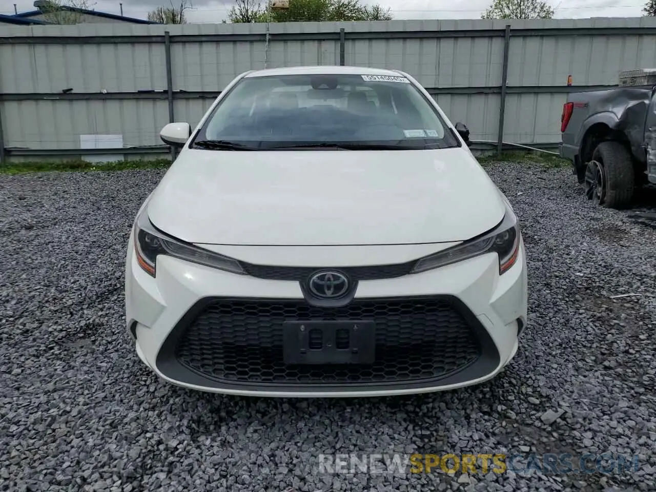 5 Photograph of a damaged car JTDEPRAE8LJ101477 TOYOTA COROLLA 2020