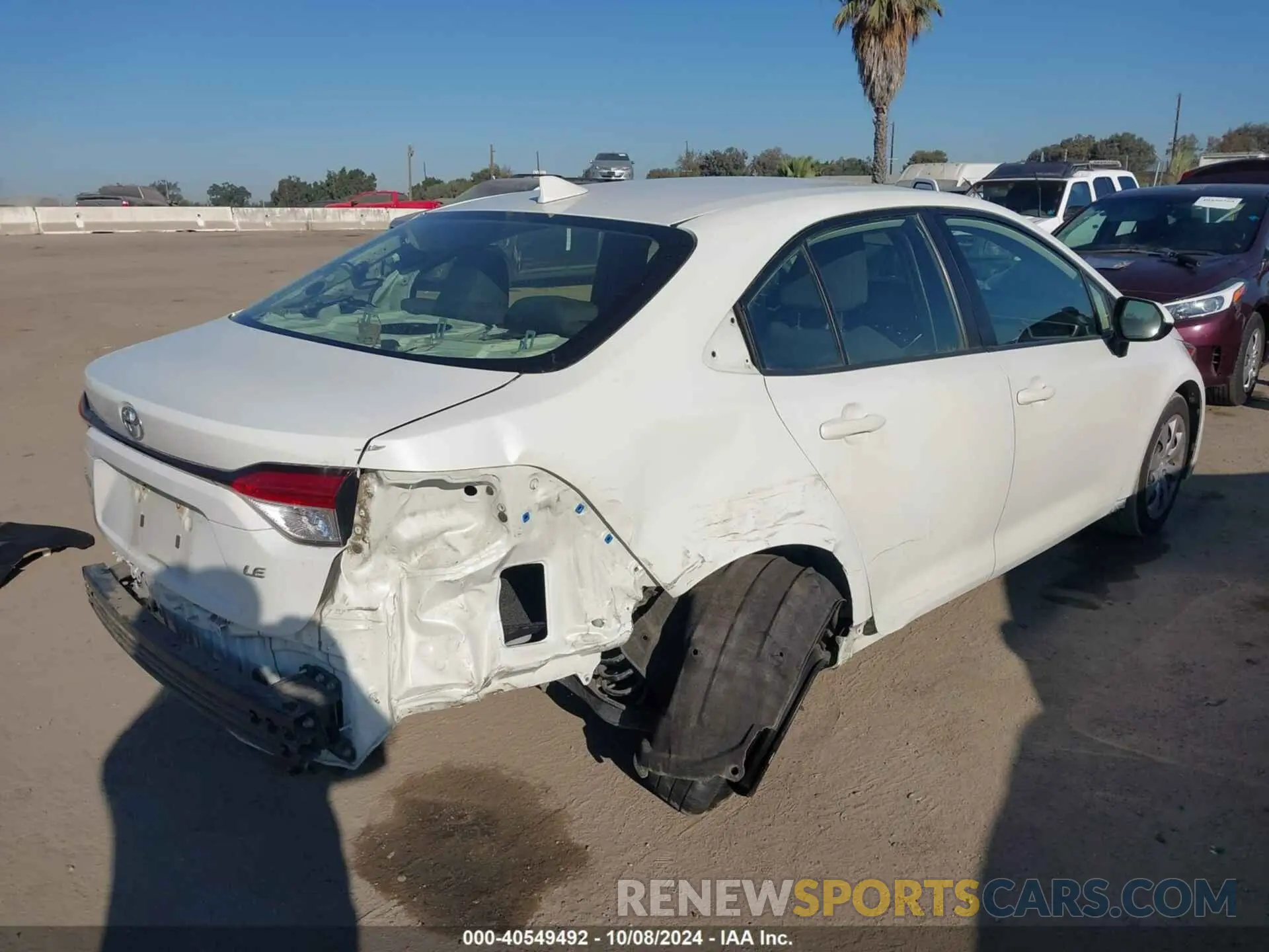 4 Photograph of a damaged car JTDEPRAE8LJ103035 TOYOTA COROLLA 2020