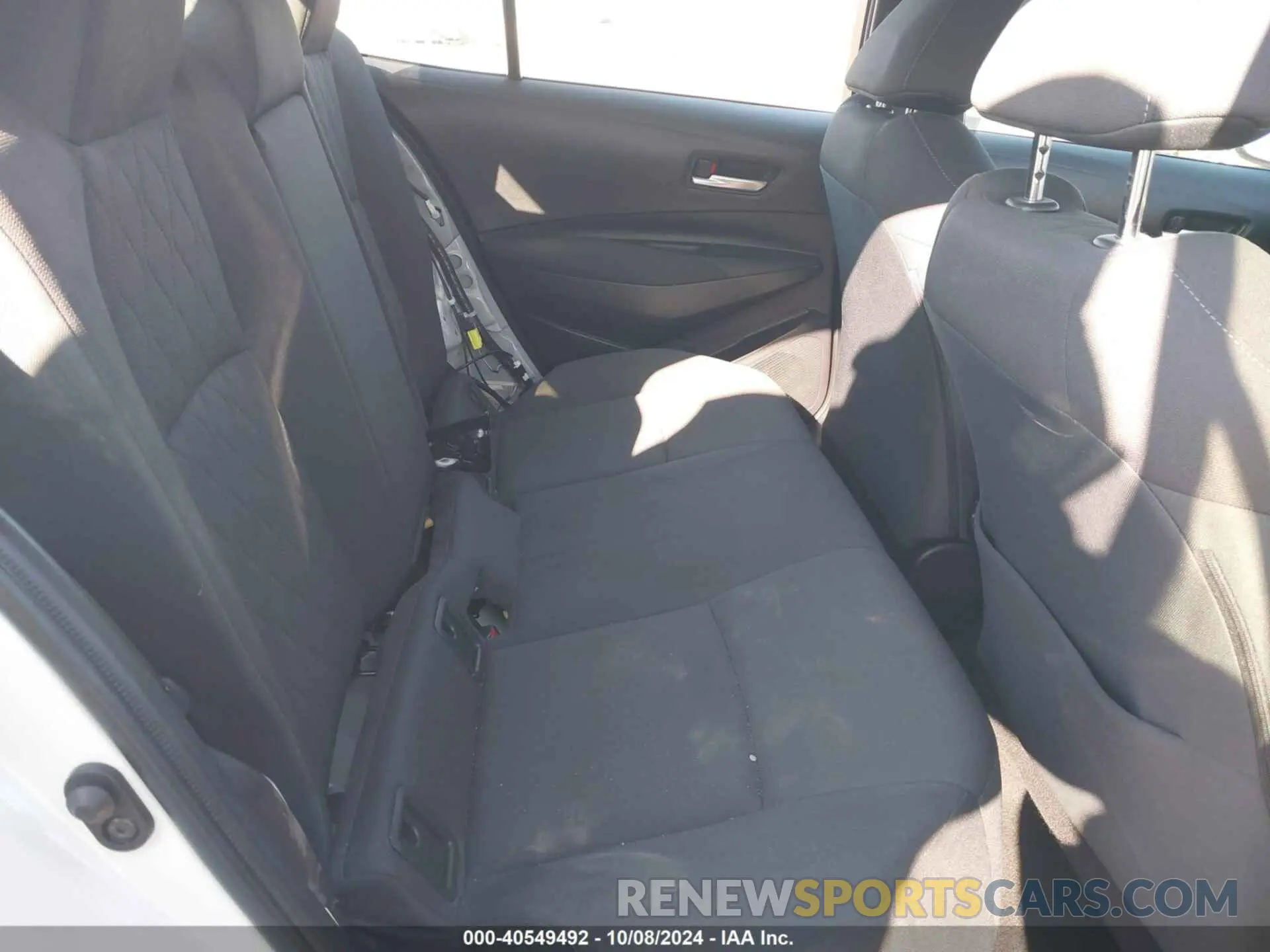 8 Photograph of a damaged car JTDEPRAE8LJ103035 TOYOTA COROLLA 2020