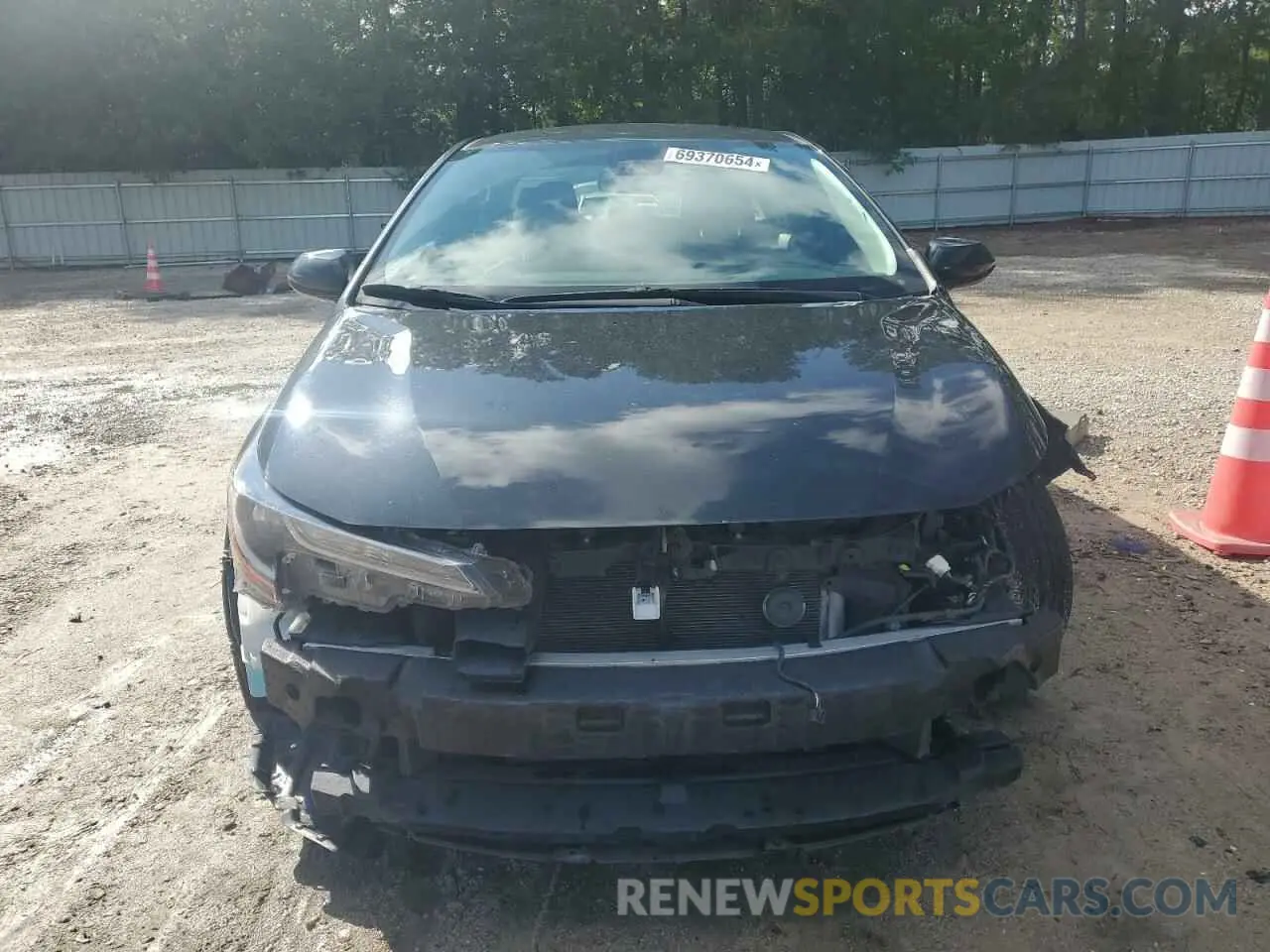 5 Photograph of a damaged car JTDEPRAE8LJ103410 TOYOTA COROLLA 2020