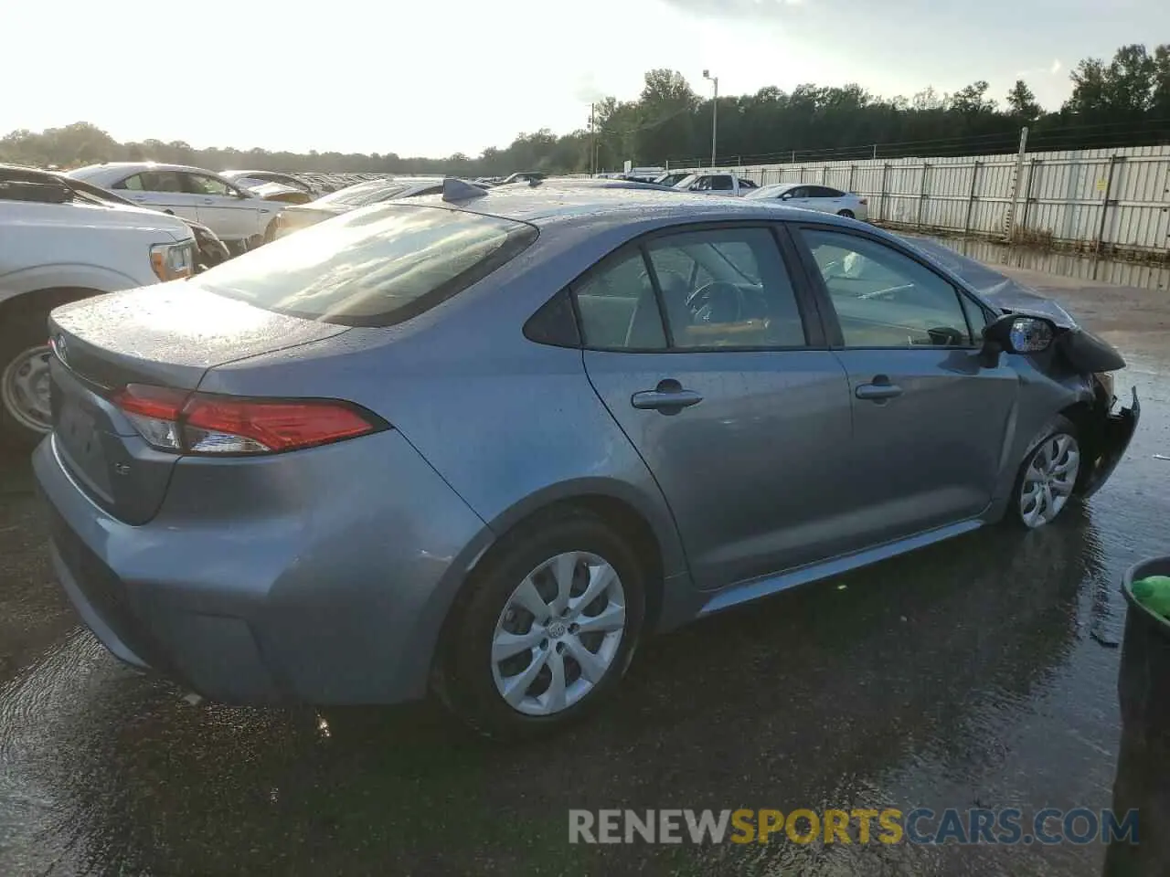 3 Photograph of a damaged car JTDEPRAE8LJ106243 TOYOTA COROLLA 2020
