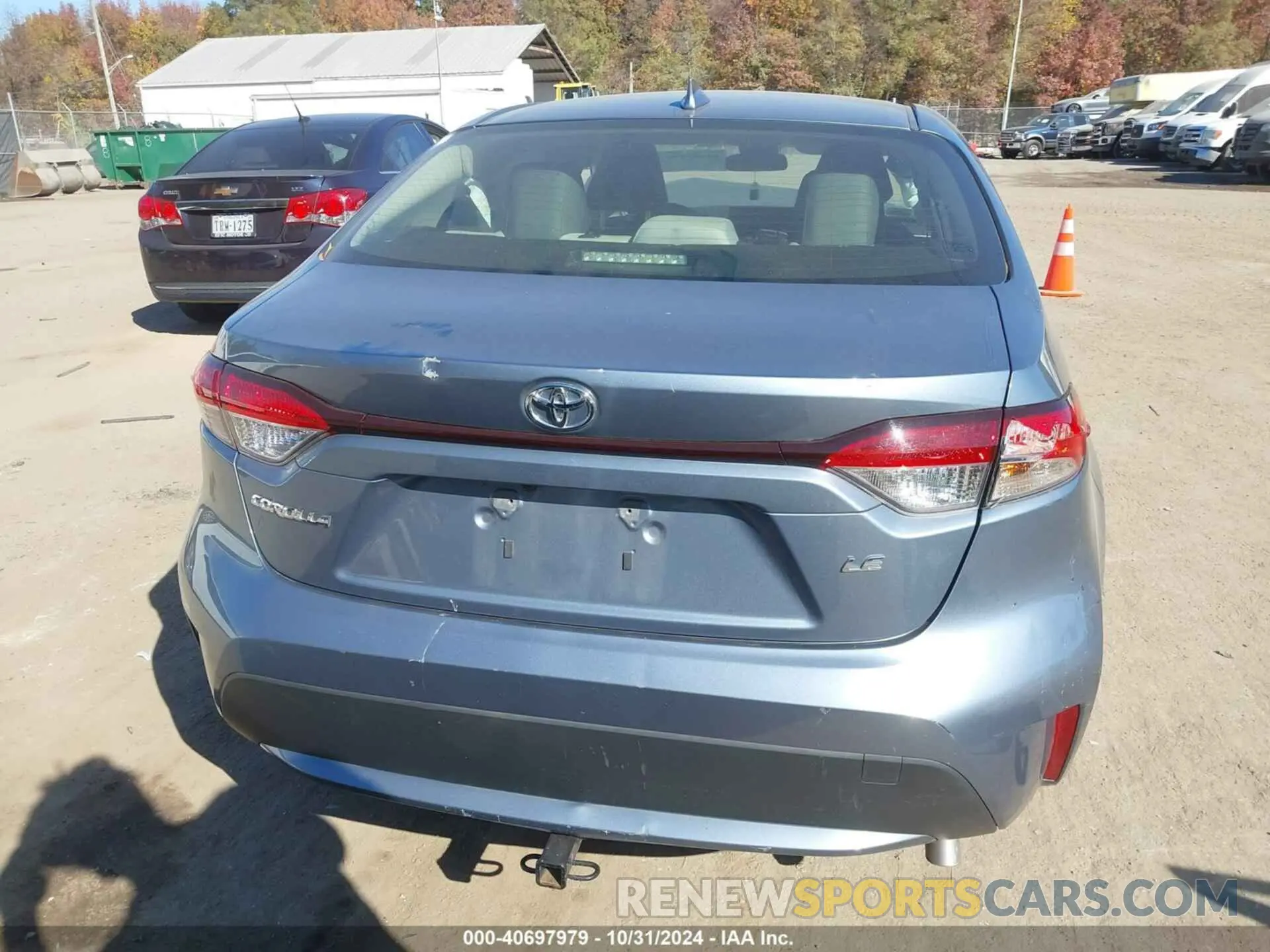 17 Photograph of a damaged car JTDEPRAE8LJ106744 TOYOTA COROLLA 2020