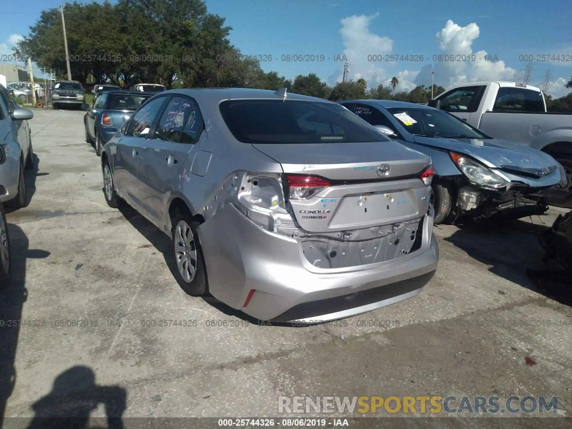 3 Photograph of a damaged car JTDEPRAE9LJ012386 TOYOTA COROLLA 2020