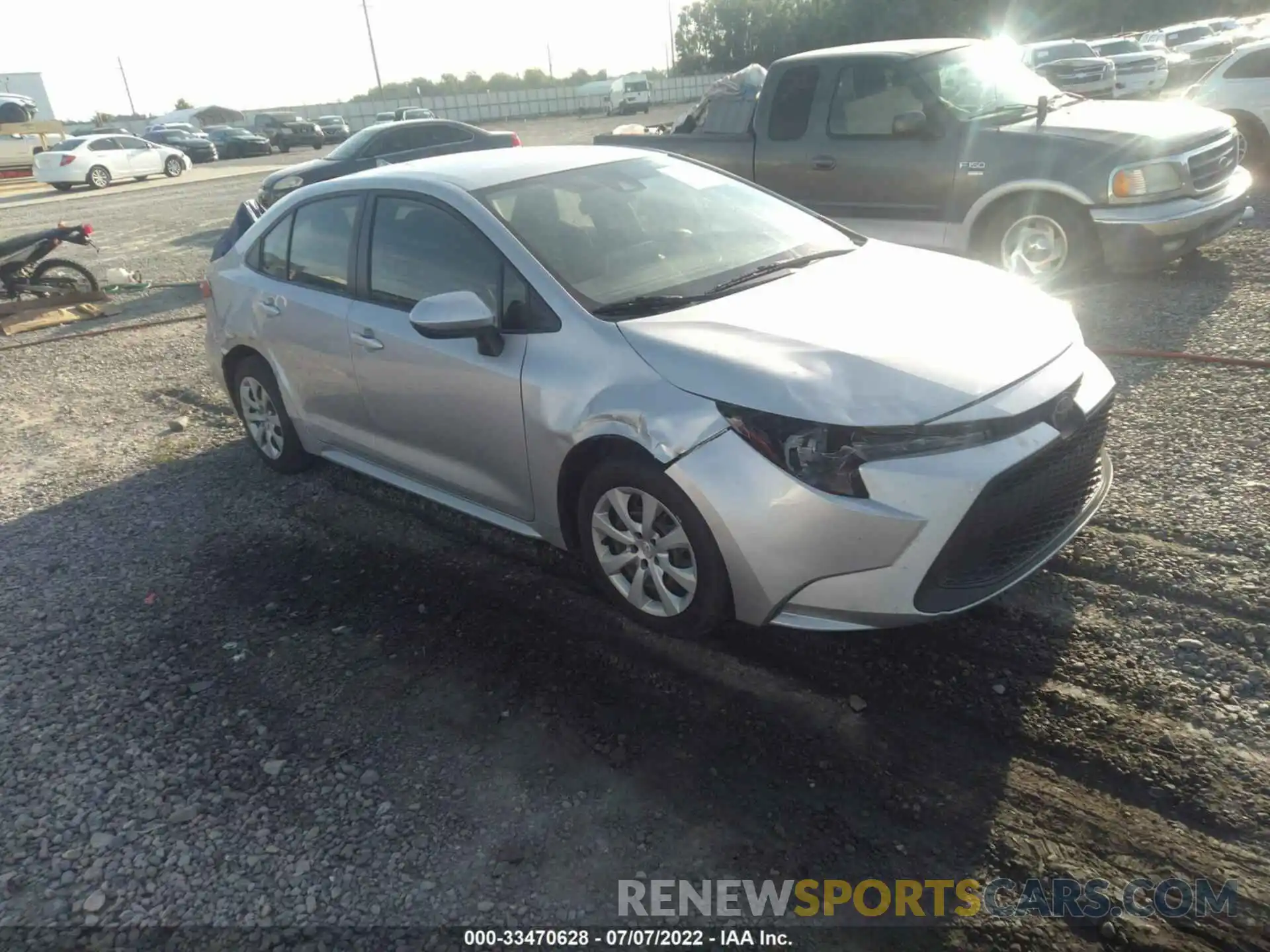 1 Photograph of a damaged car JTDEPRAE9LJ019838 TOYOTA COROLLA 2020