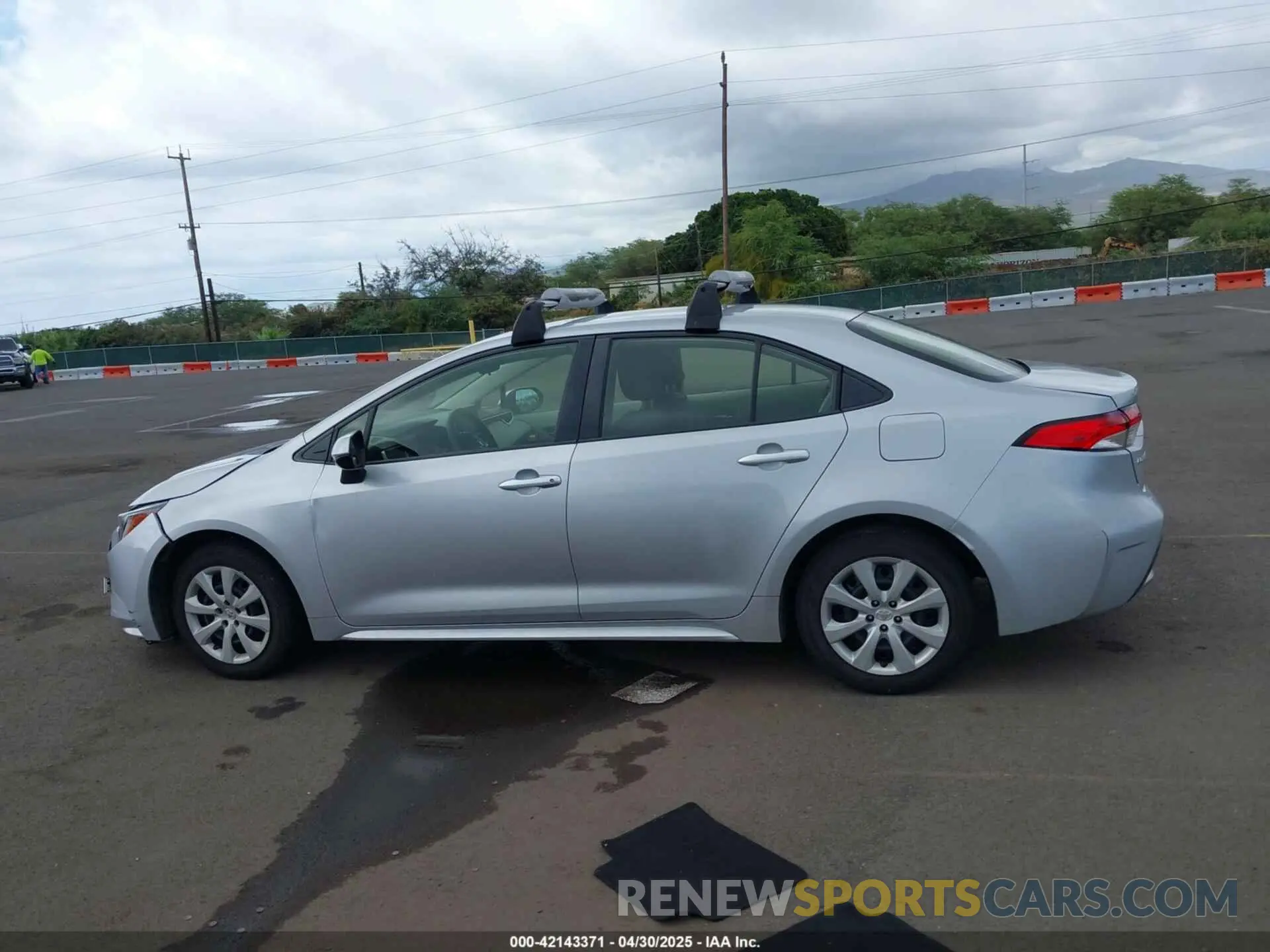 14 Photograph of a damaged car JTDEPRAE9LJ020777 TOYOTA COROLLA 2020
