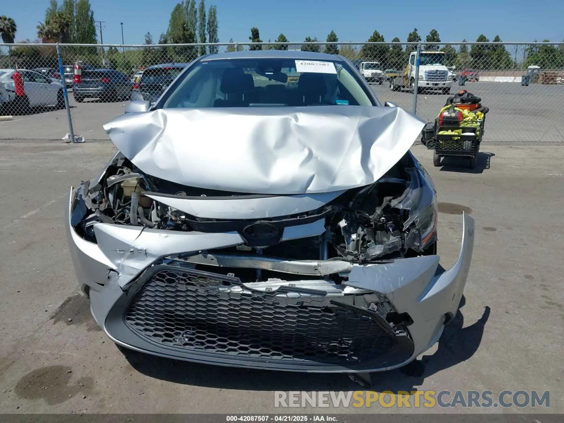 12 Photograph of a damaged car JTDEPRAE9LJ020990 TOYOTA COROLLA 2020