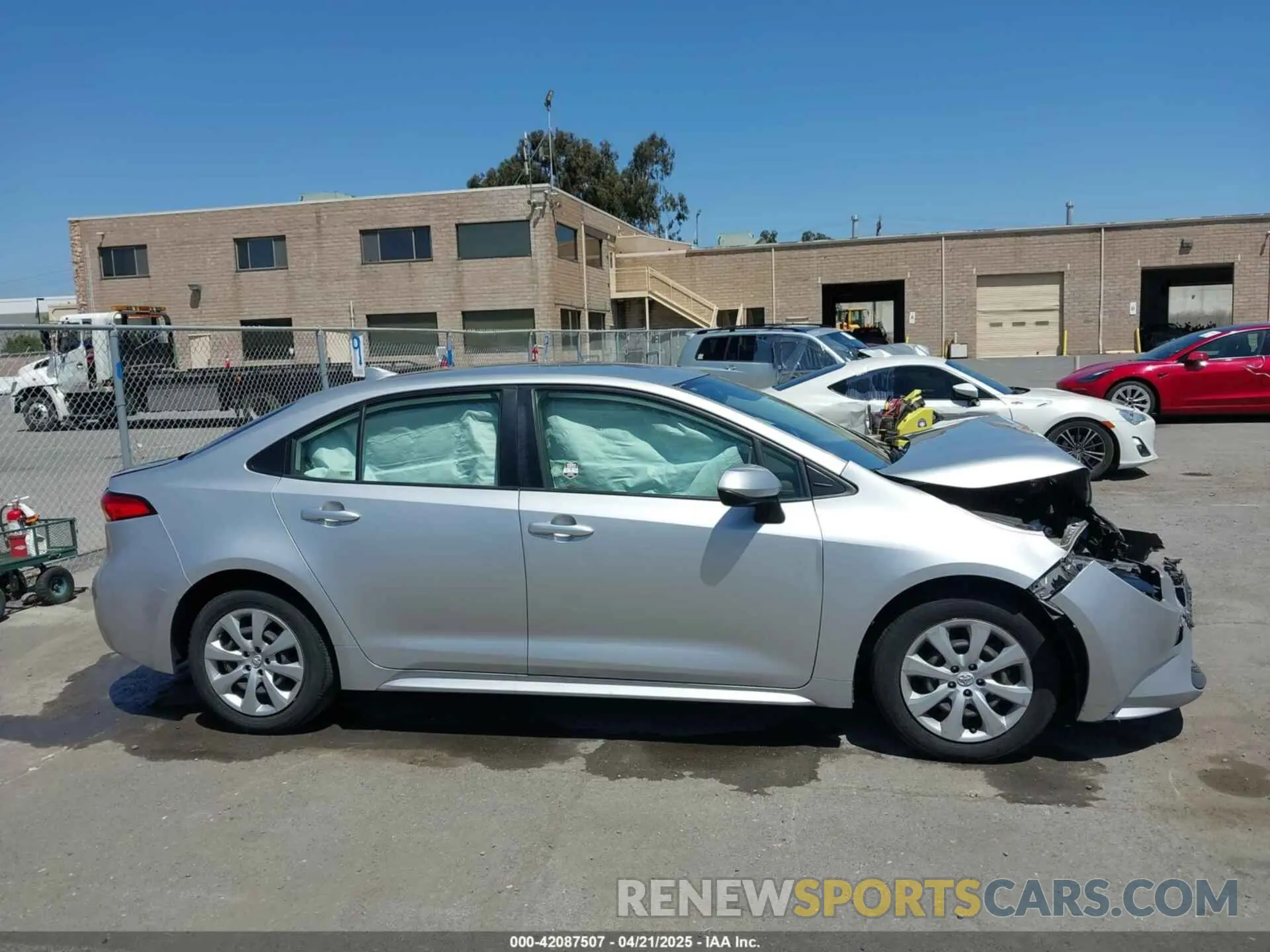 13 Photograph of a damaged car JTDEPRAE9LJ020990 TOYOTA COROLLA 2020