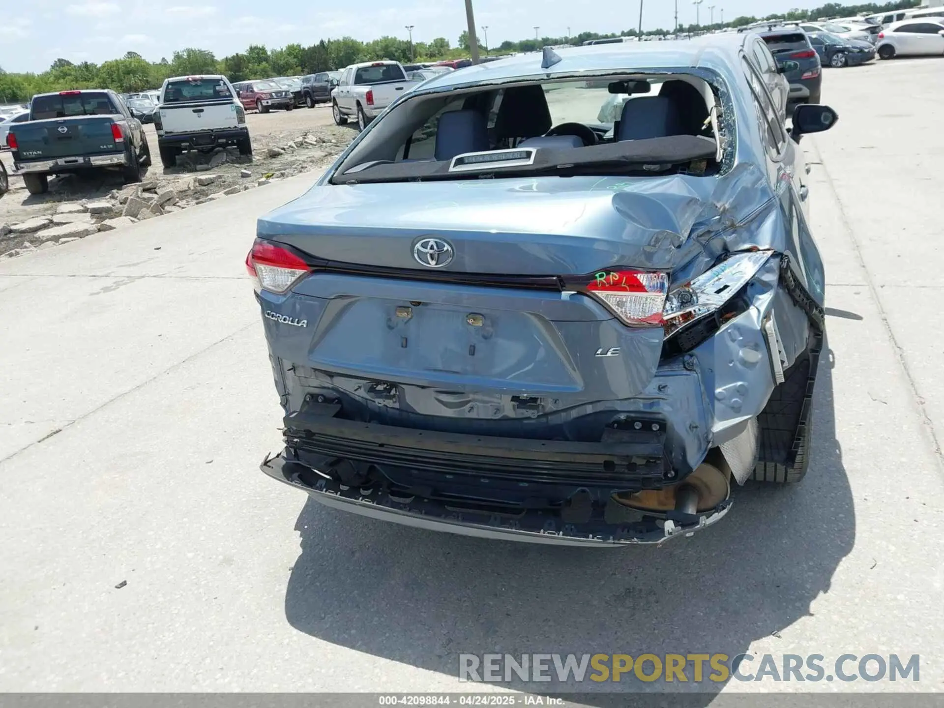 17 Photograph of a damaged car JTDEPRAE9LJ021850 TOYOTA COROLLA 2020