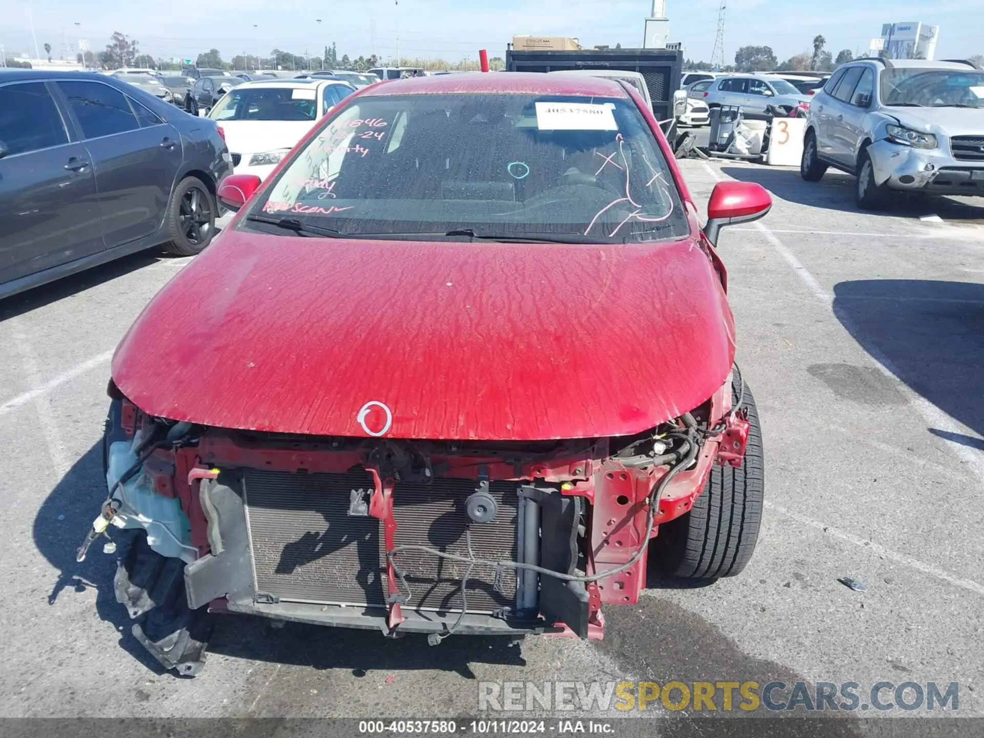 13 Photograph of a damaged car JTDEPRAE9LJ022870 TOYOTA COROLLA 2020
