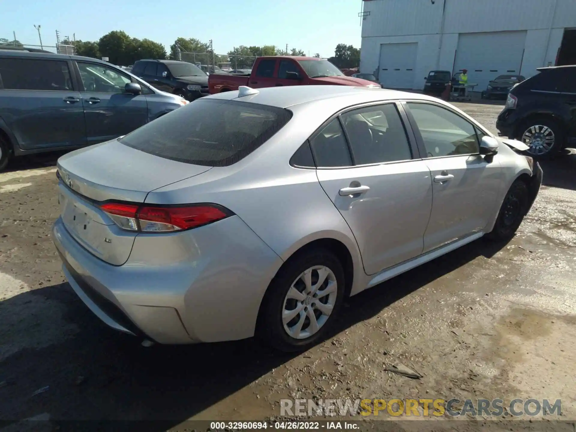 4 Photograph of a damaged car JTDEPRAE9LJ031388 TOYOTA COROLLA 2020