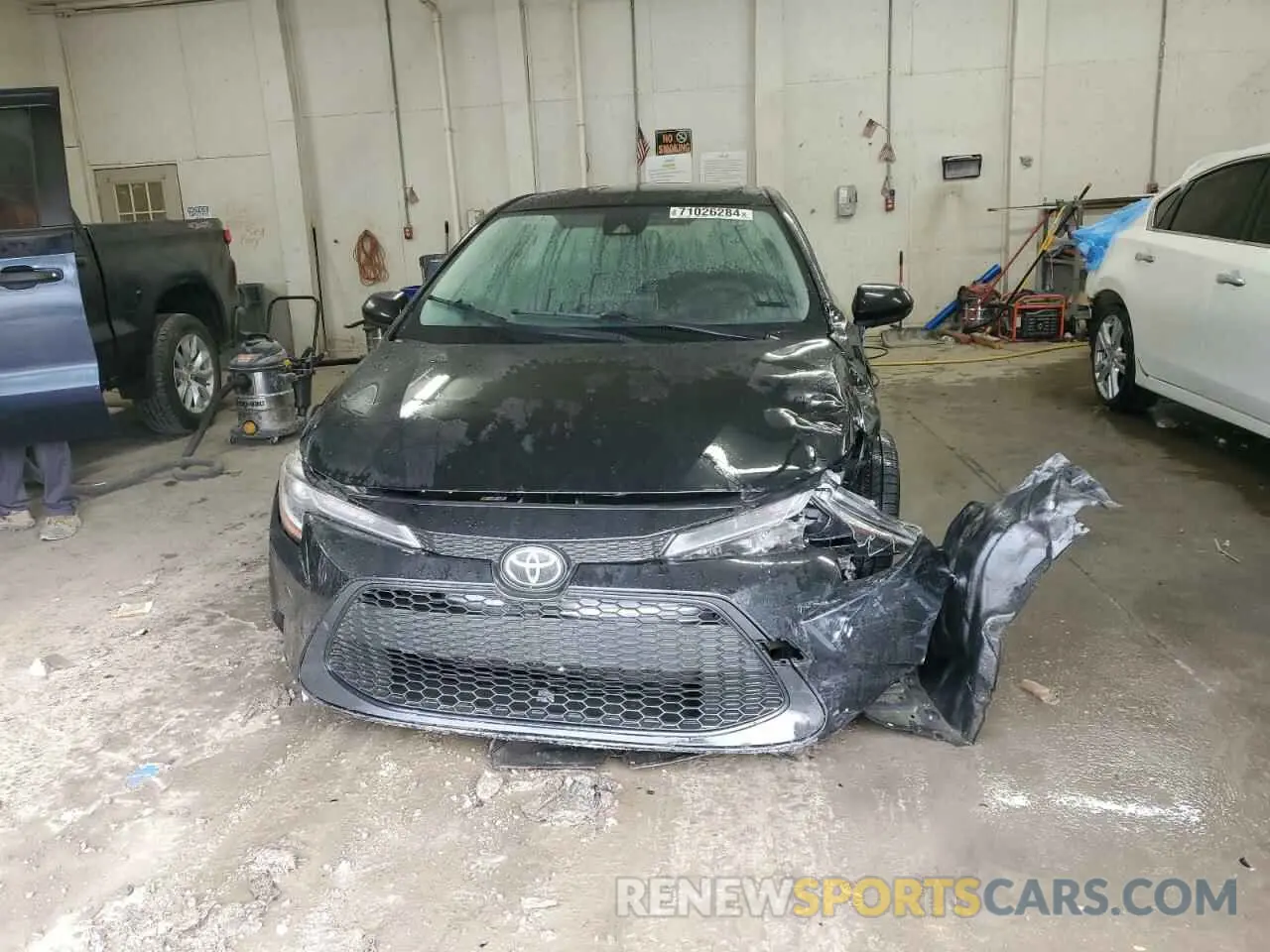 5 Photograph of a damaged car JTDEPRAE9LJ034937 TOYOTA COROLLA 2020