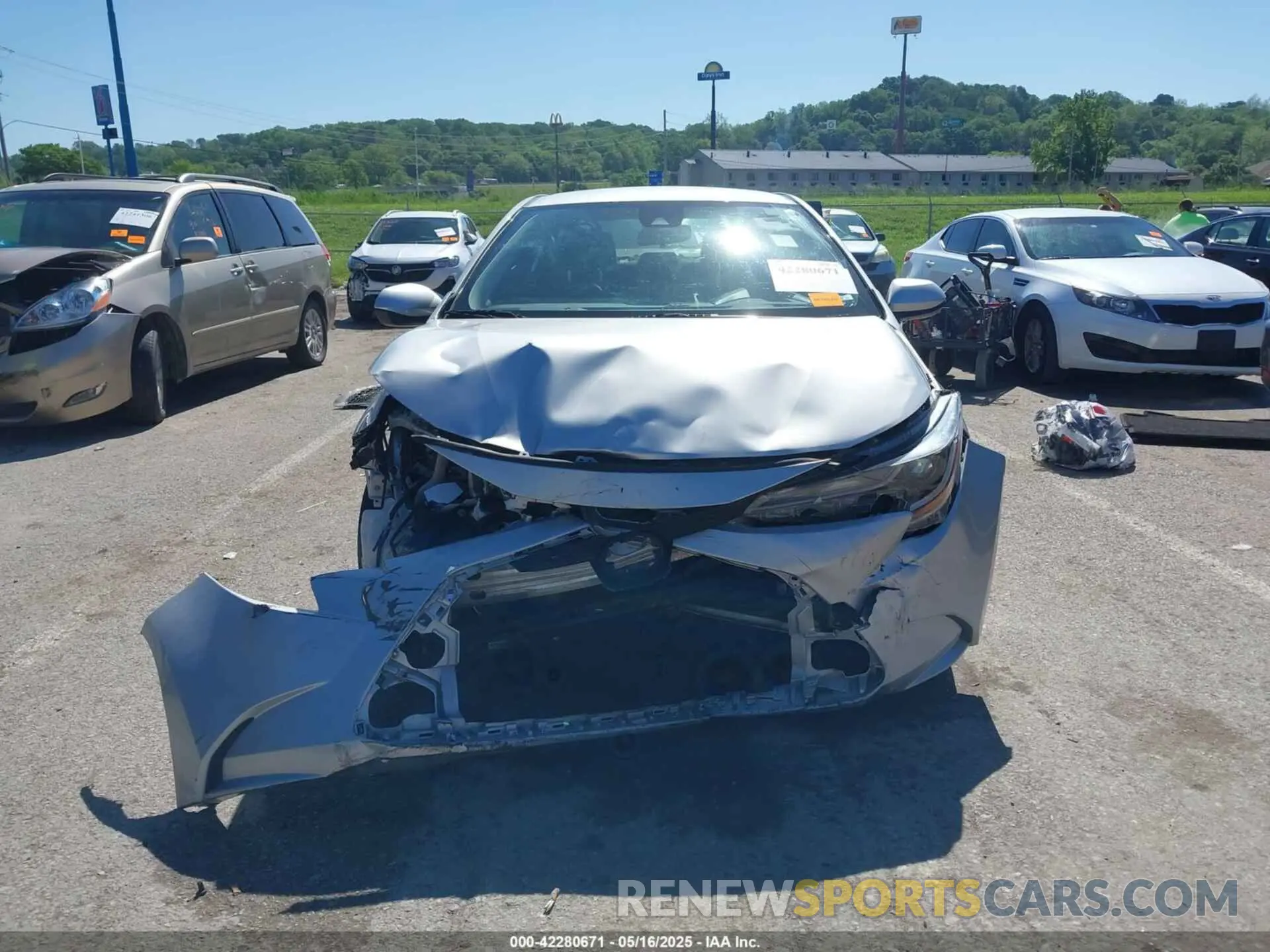 13 Photograph of a damaged car JTDEPRAE9LJ035389 TOYOTA COROLLA 2020