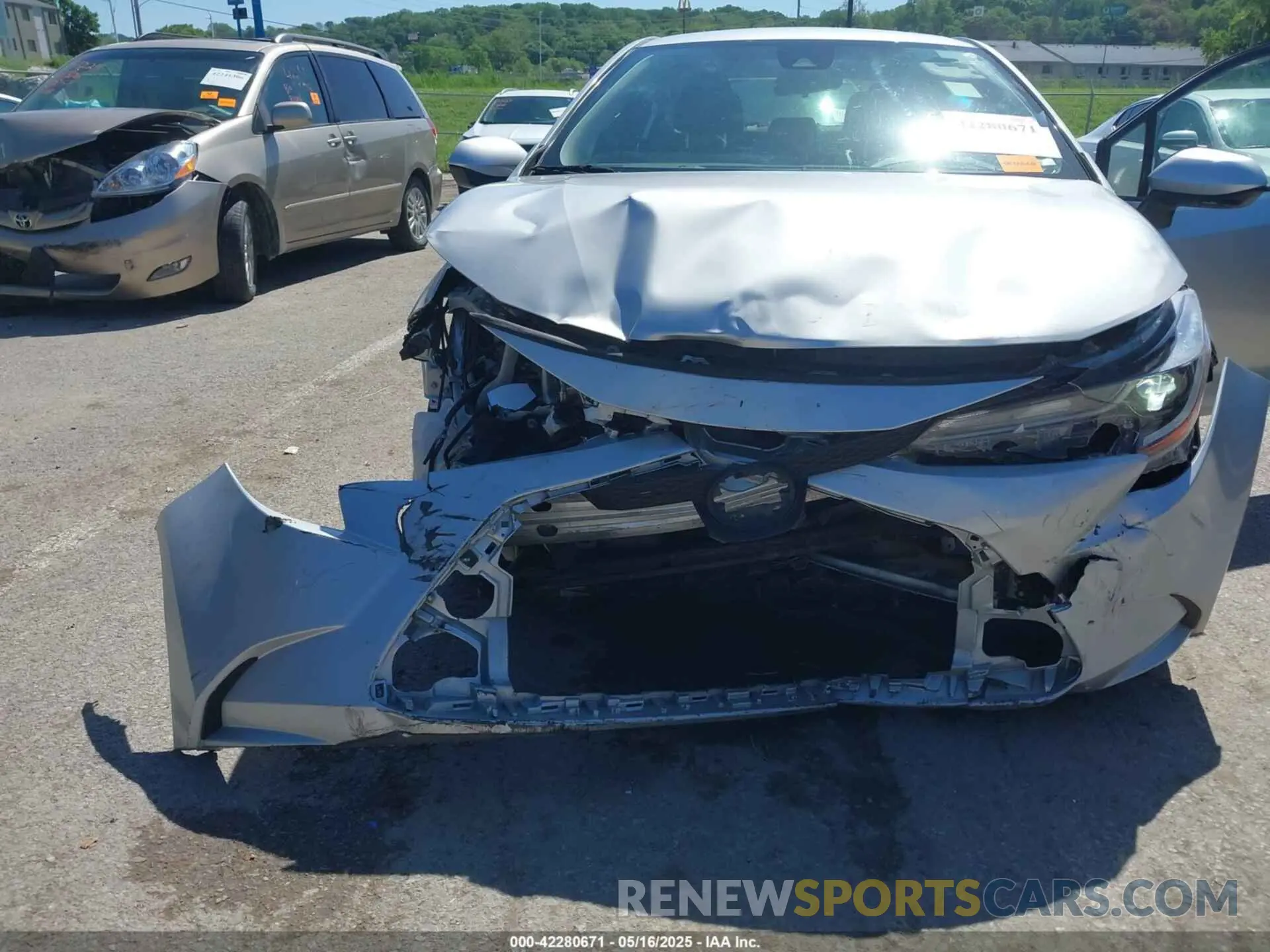 6 Photograph of a damaged car JTDEPRAE9LJ035389 TOYOTA COROLLA 2020