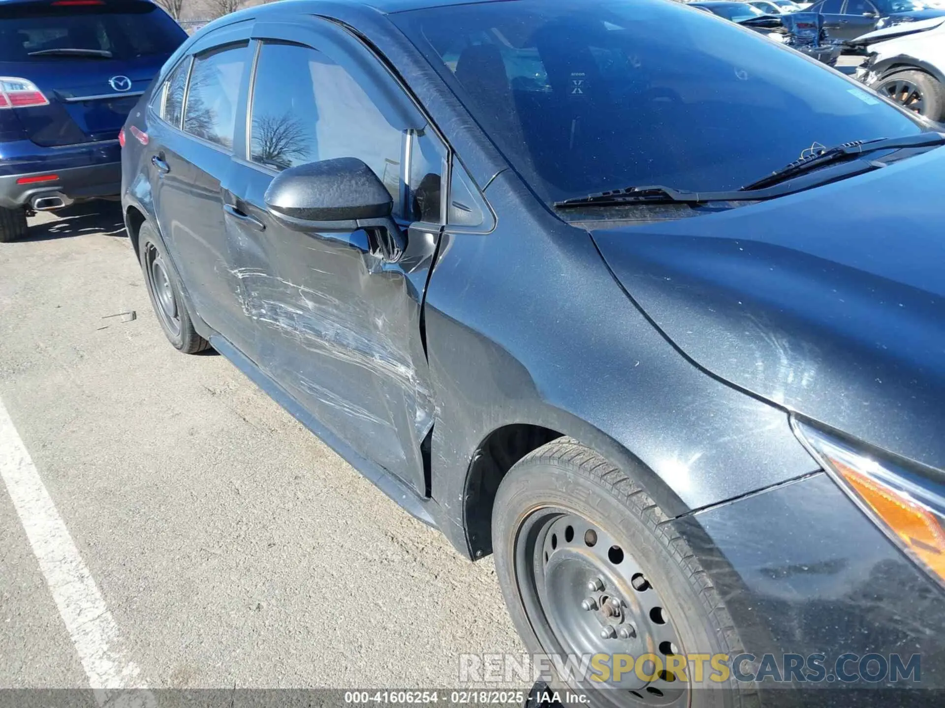 6 Photograph of a damaged car JTDEPRAE9LJ042357 TOYOTA COROLLA 2020