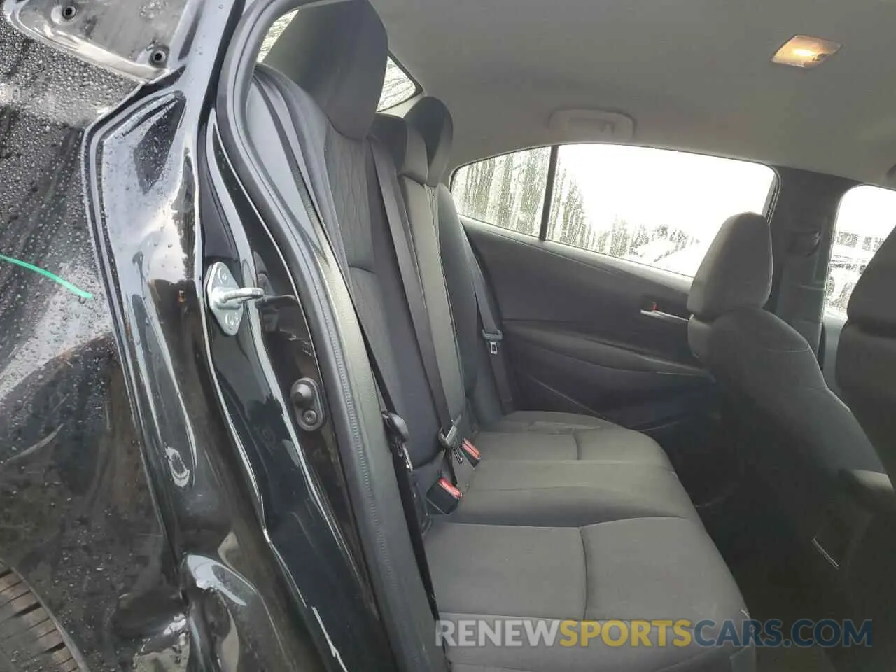 10 Photograph of a damaged car JTDEPRAE9LJ045419 TOYOTA COROLLA 2020