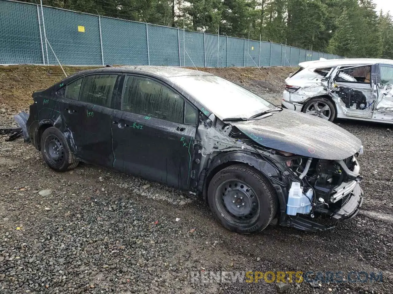 4 Photograph of a damaged car JTDEPRAE9LJ045419 TOYOTA COROLLA 2020