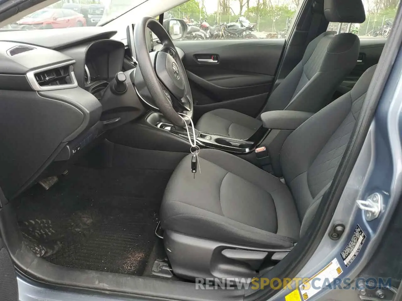 7 Photograph of a damaged car JTDEPRAE9LJ047610 TOYOTA COROLLA 2020