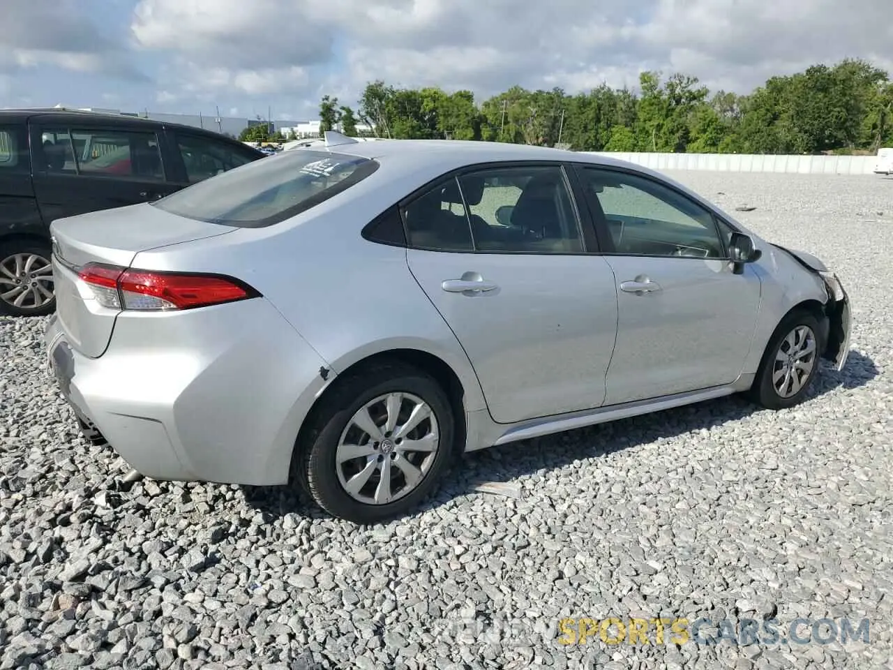 3 Photograph of a damaged car JTDEPRAE9LJ048563 TOYOTA COROLLA 2020