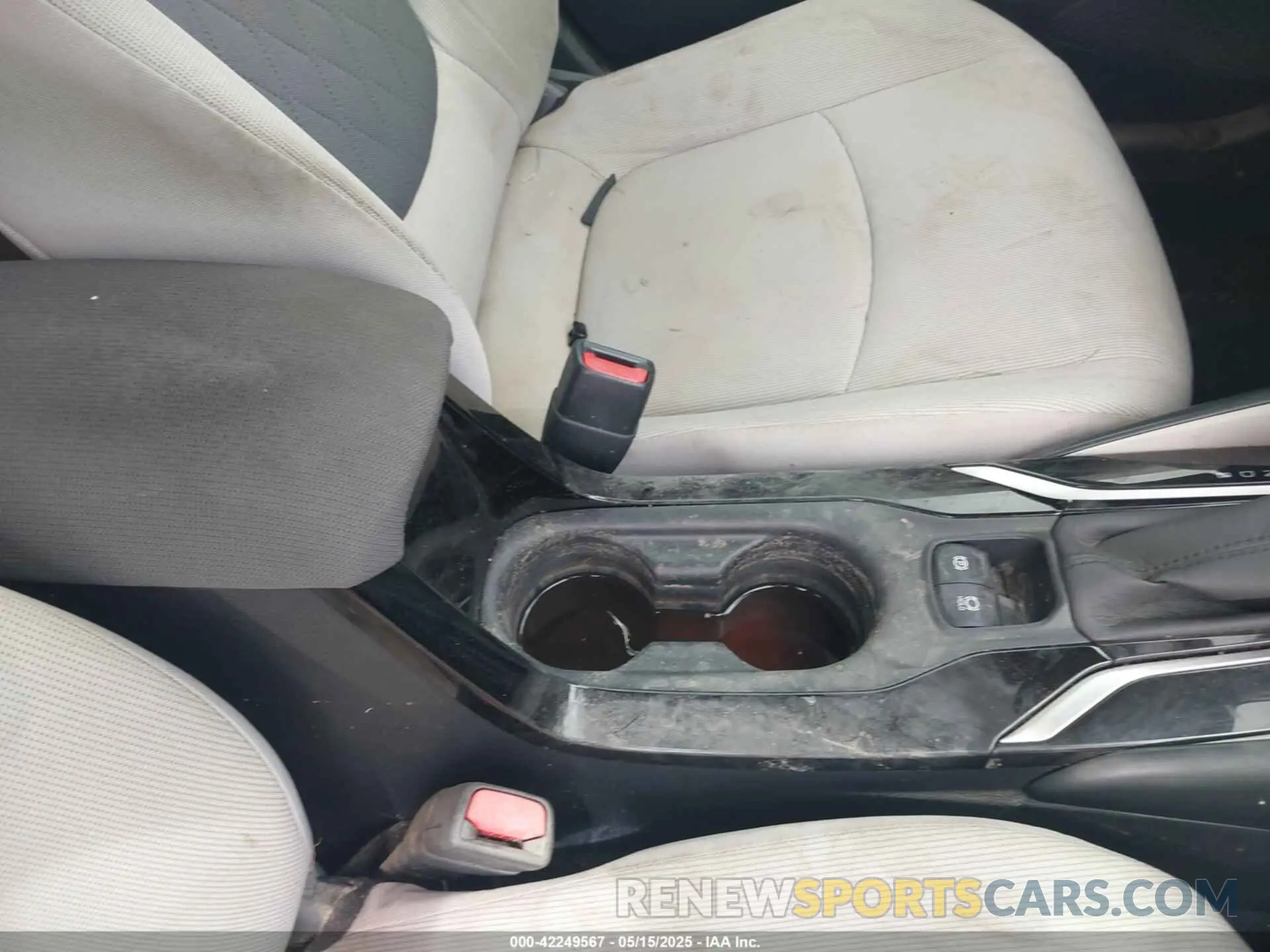 11 Photograph of a damaged car JTDEPRAE9LJ054735 TOYOTA COROLLA 2020