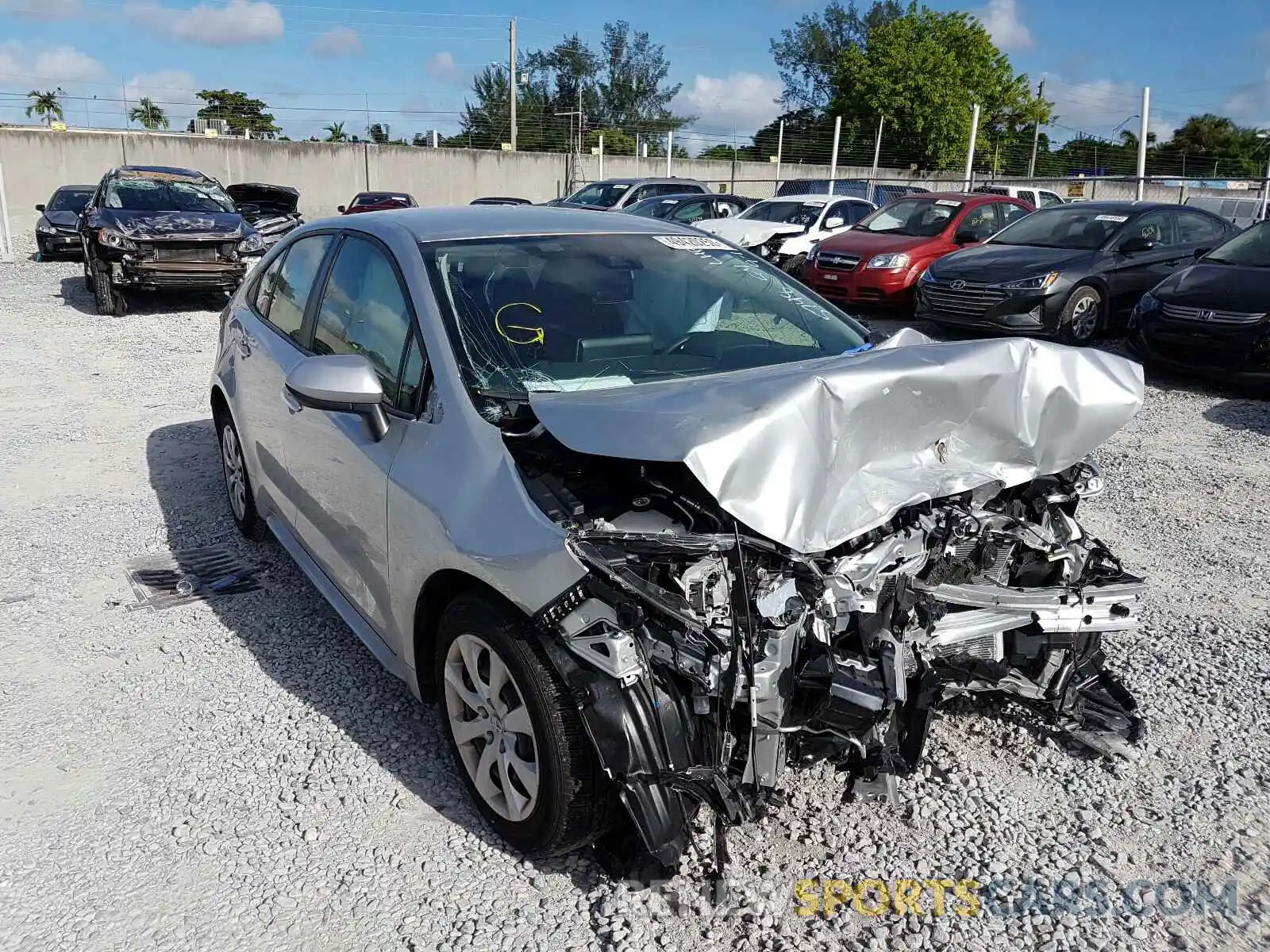 1 Photograph of a damaged car JTDEPRAE9LJ057148 TOYOTA COROLLA 2020