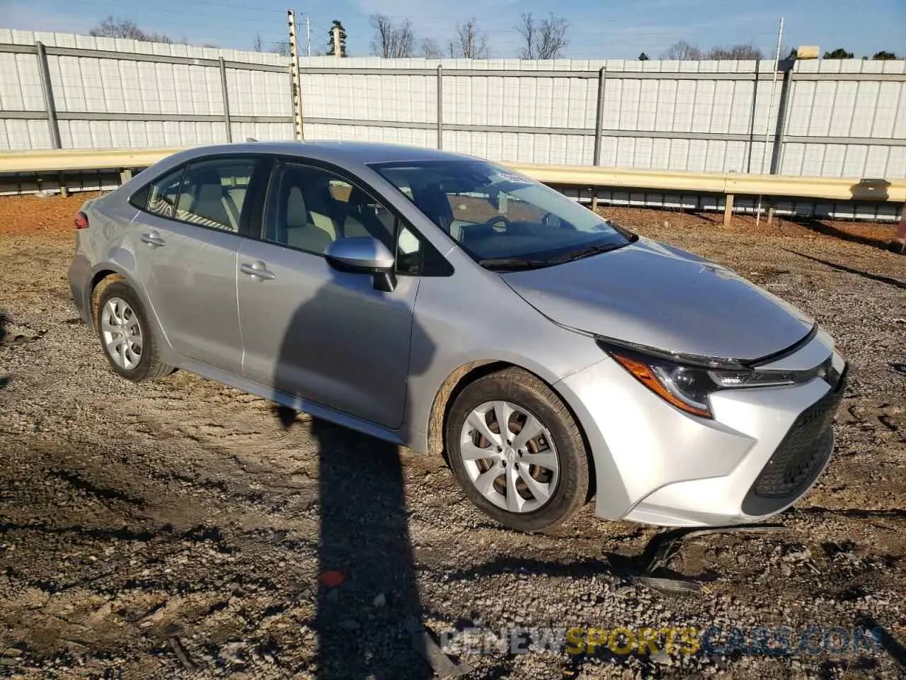 4 Photograph of a damaged car JTDEPRAE9LJ074466 TOYOTA COROLLA 2020