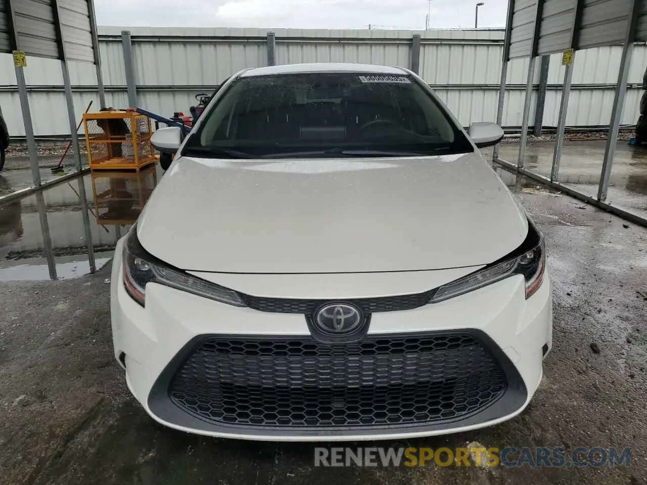 5 Photograph of a damaged car JTDEPRAE9LJ080977 TOYOTA COROLLA 2020