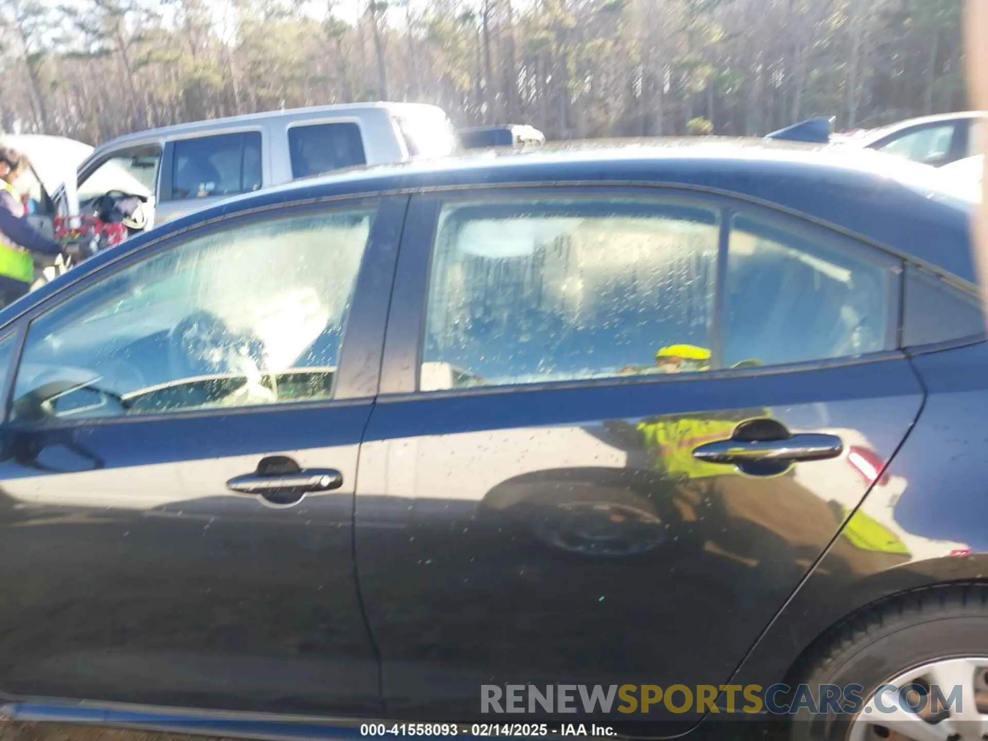 15 Photograph of a damaged car JTDEPRAE9LJ084415 TOYOTA COROLLA 2020