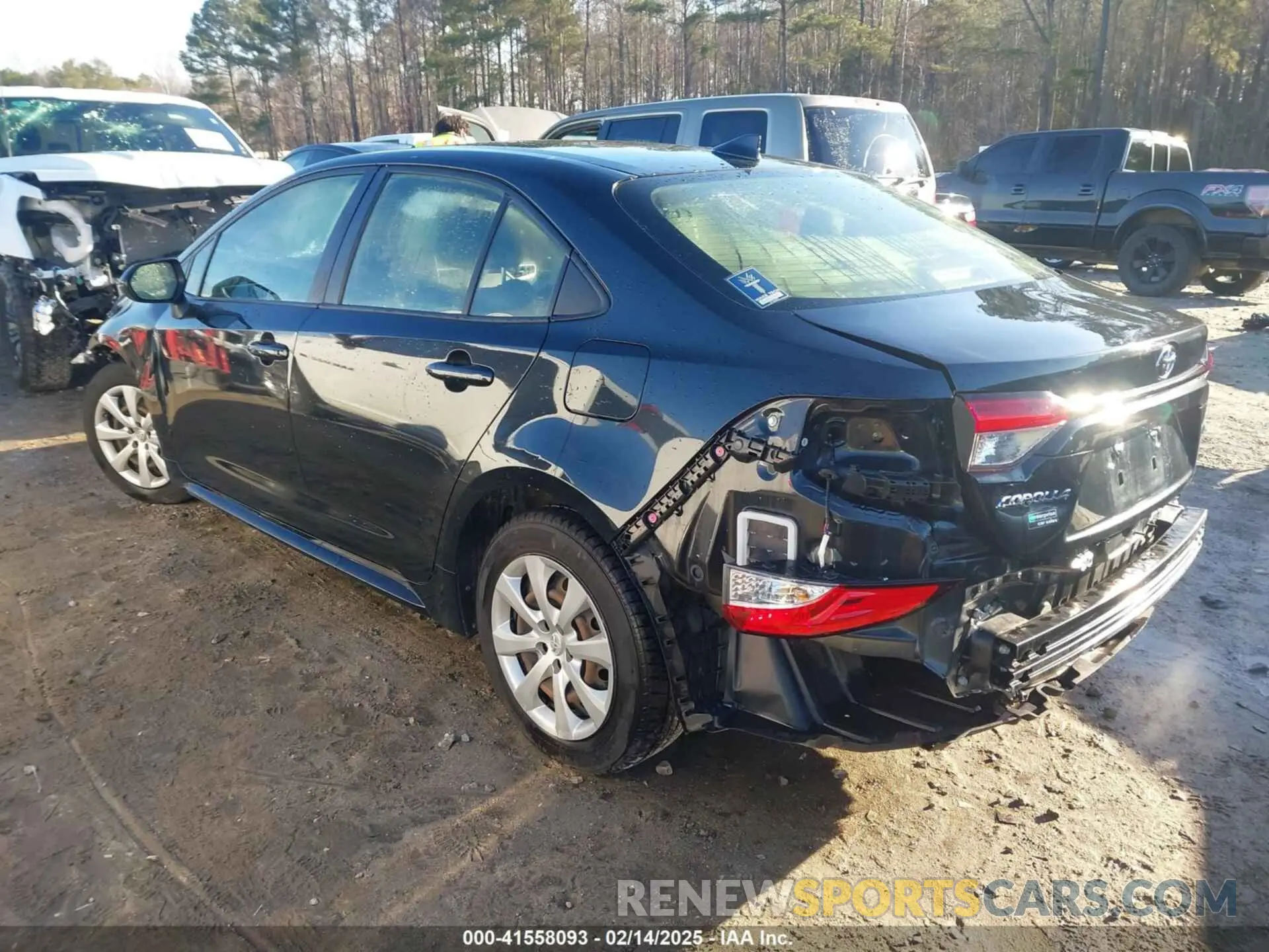 3 Photograph of a damaged car JTDEPRAE9LJ084415 TOYOTA COROLLA 2020
