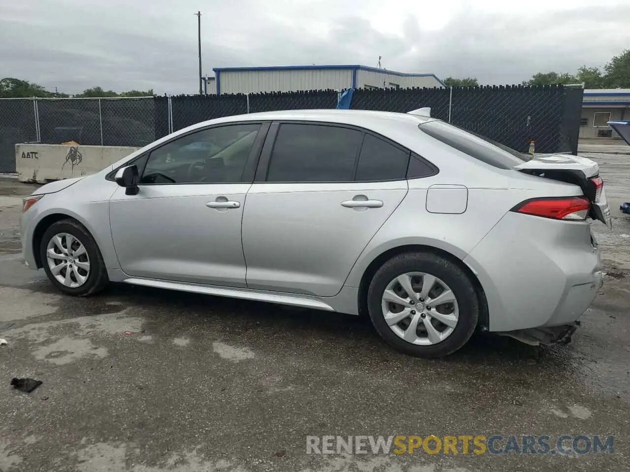 2 Photograph of a damaged car JTDEPRAE9LJ090487 TOYOTA COROLLA 2020