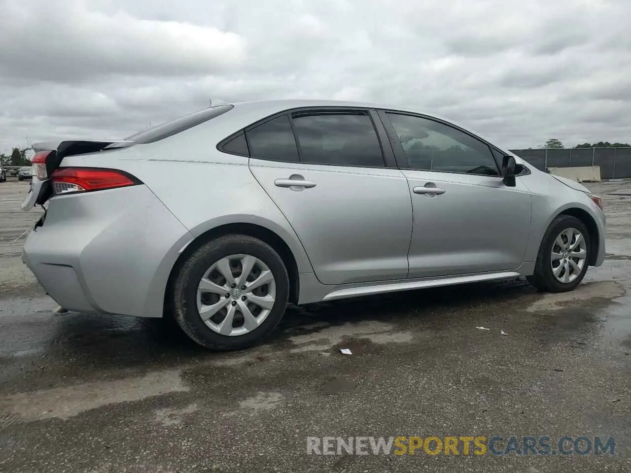 3 Photograph of a damaged car JTDEPRAE9LJ090487 TOYOTA COROLLA 2020