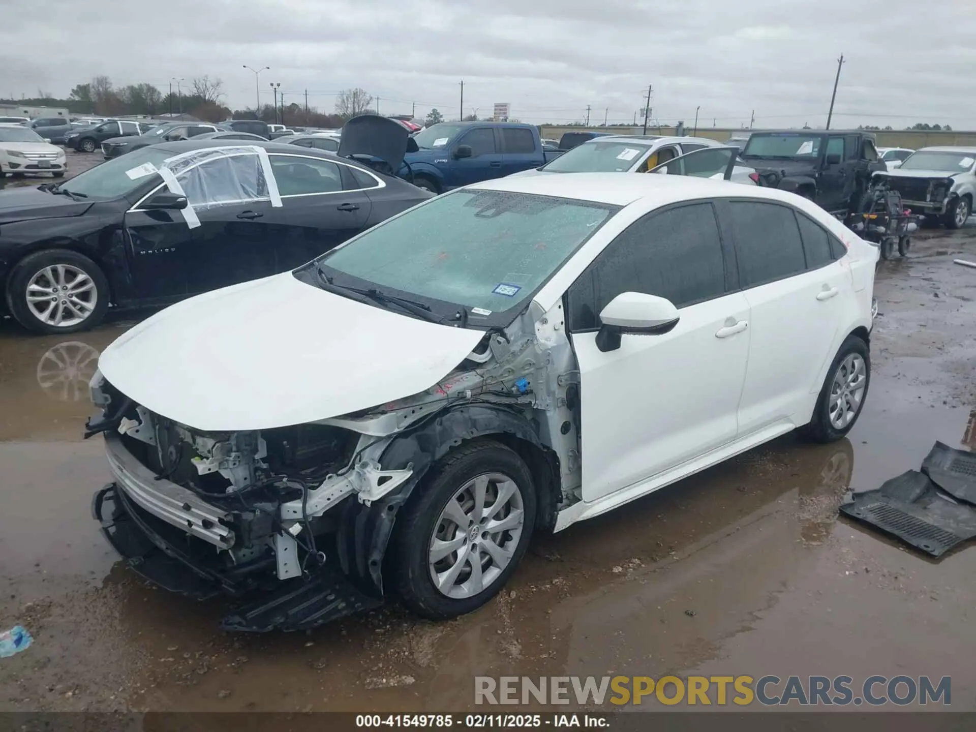 2 Photograph of a damaged car JTDEPRAE9LJ097326 TOYOTA COROLLA 2020