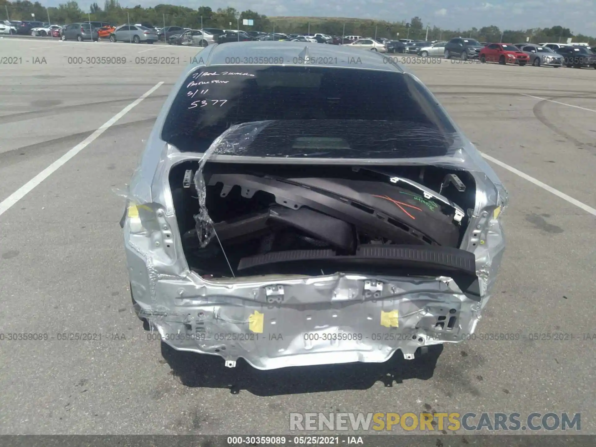 6 Photograph of a damaged car JTDEPRAE9LJ102105 TOYOTA COROLLA 2020