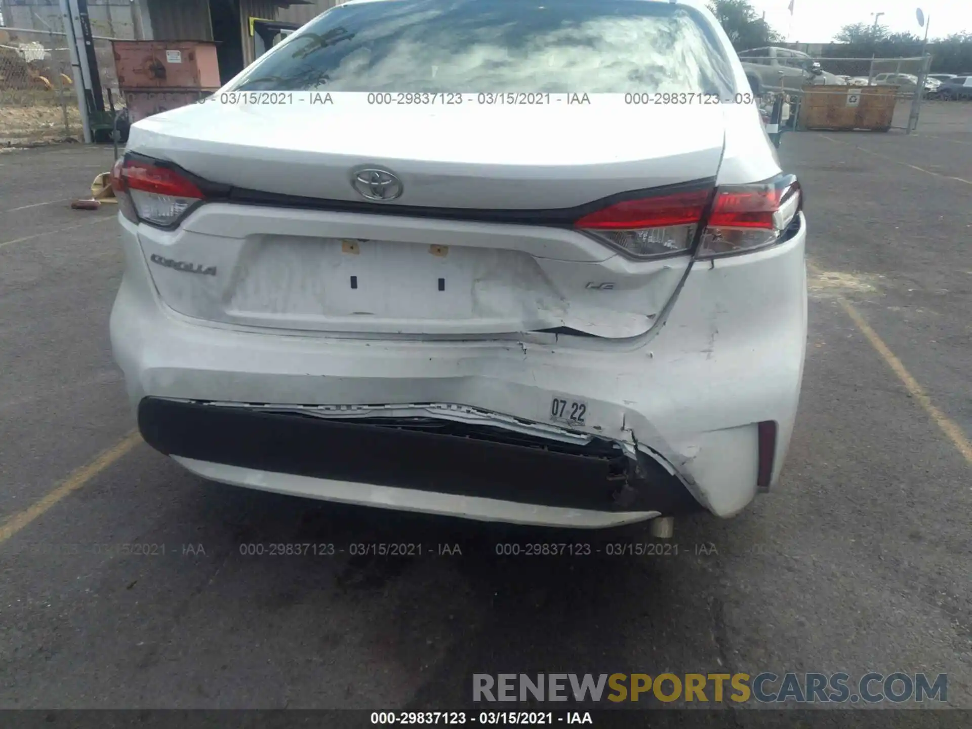 6 Photograph of a damaged car JTDEPRAE9LJ106445 TOYOTA COROLLA 2020