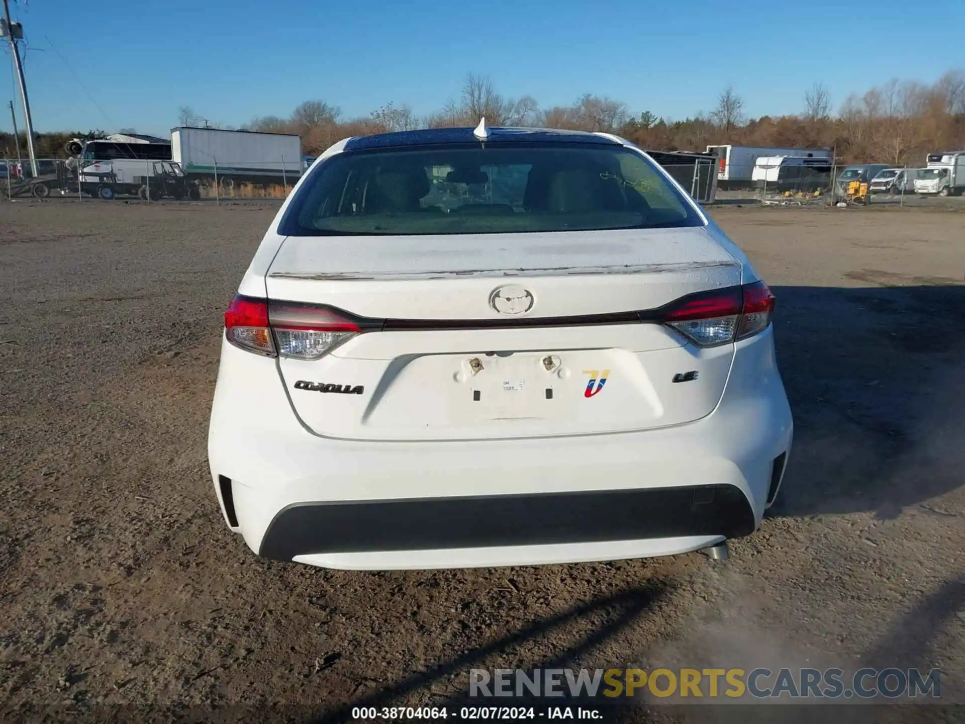 16 Photograph of a damaged car JTDEPRAE9LJ107885 TOYOTA COROLLA 2020