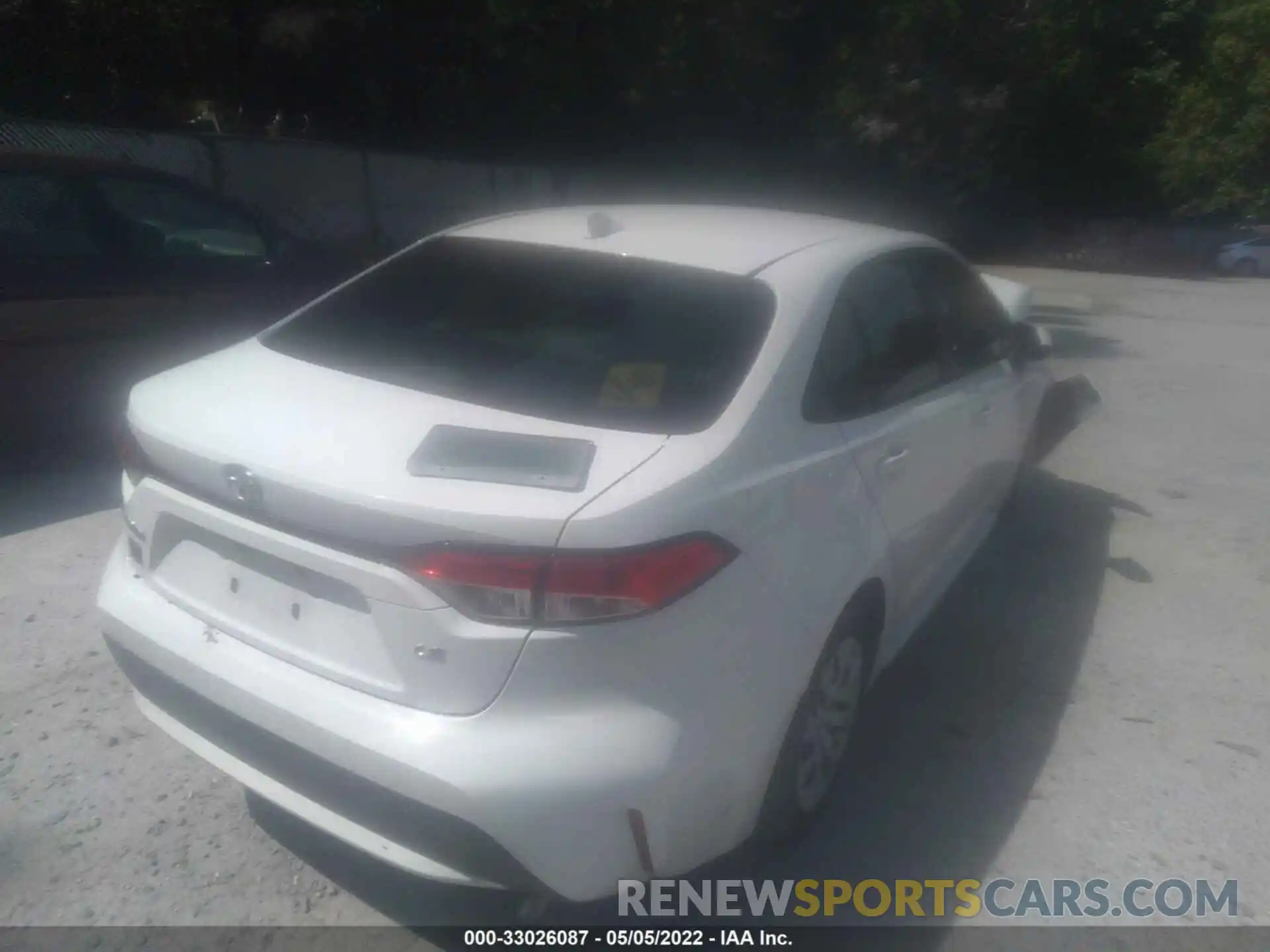 4 Photograph of a damaged car JTDEPRAEXLJ003826 TOYOTA COROLLA 2020