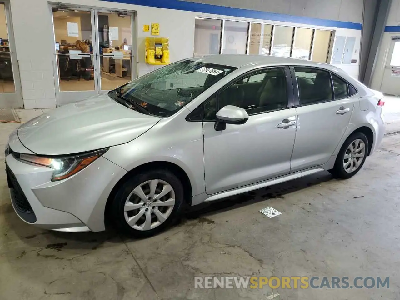 1 Photograph of a damaged car JTDEPRAEXLJ004538 TOYOTA COROLLA 2020