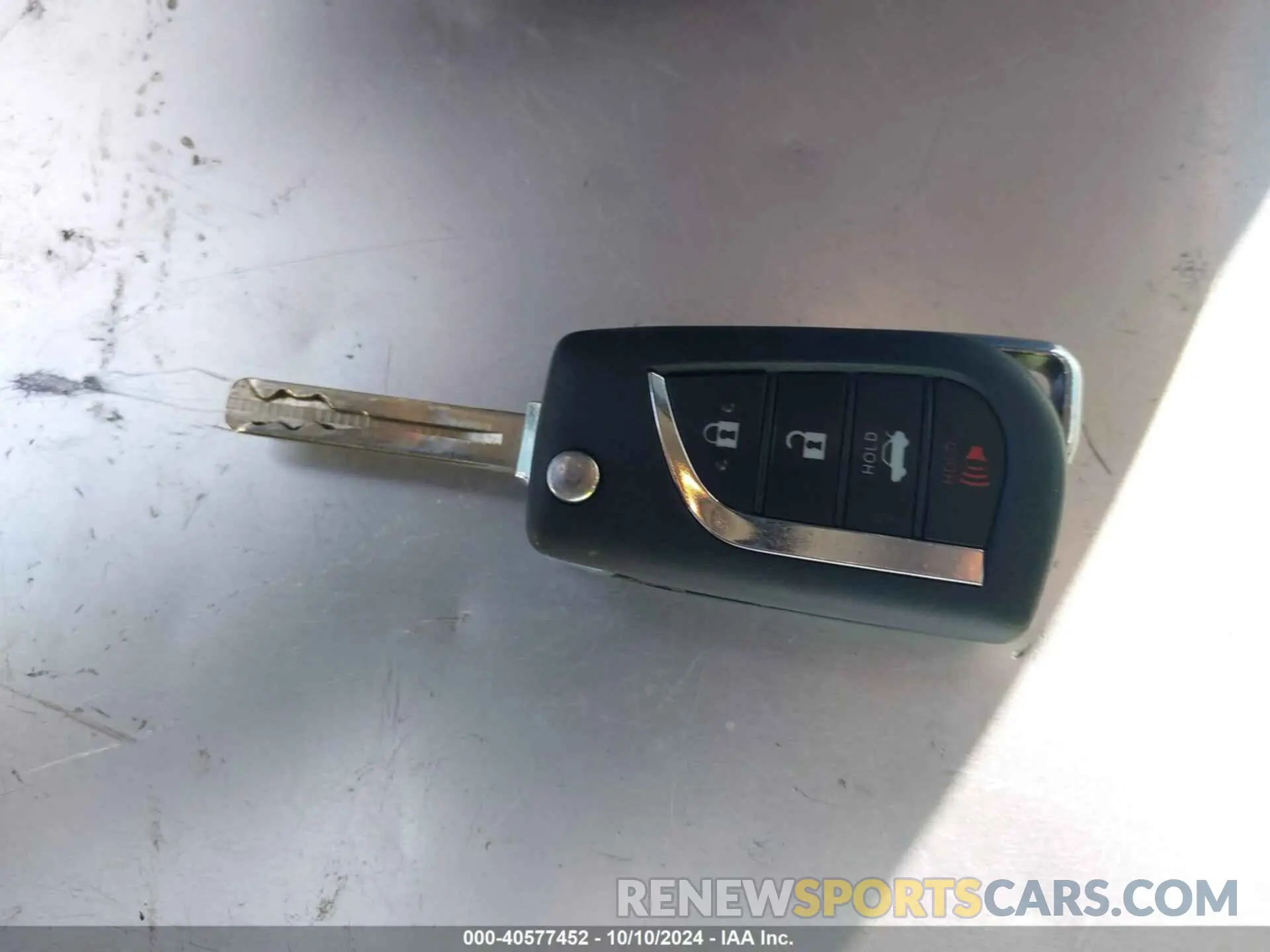 11 Photograph of a damaged car JTDEPRAEXLJ008167 TOYOTA COROLLA 2020