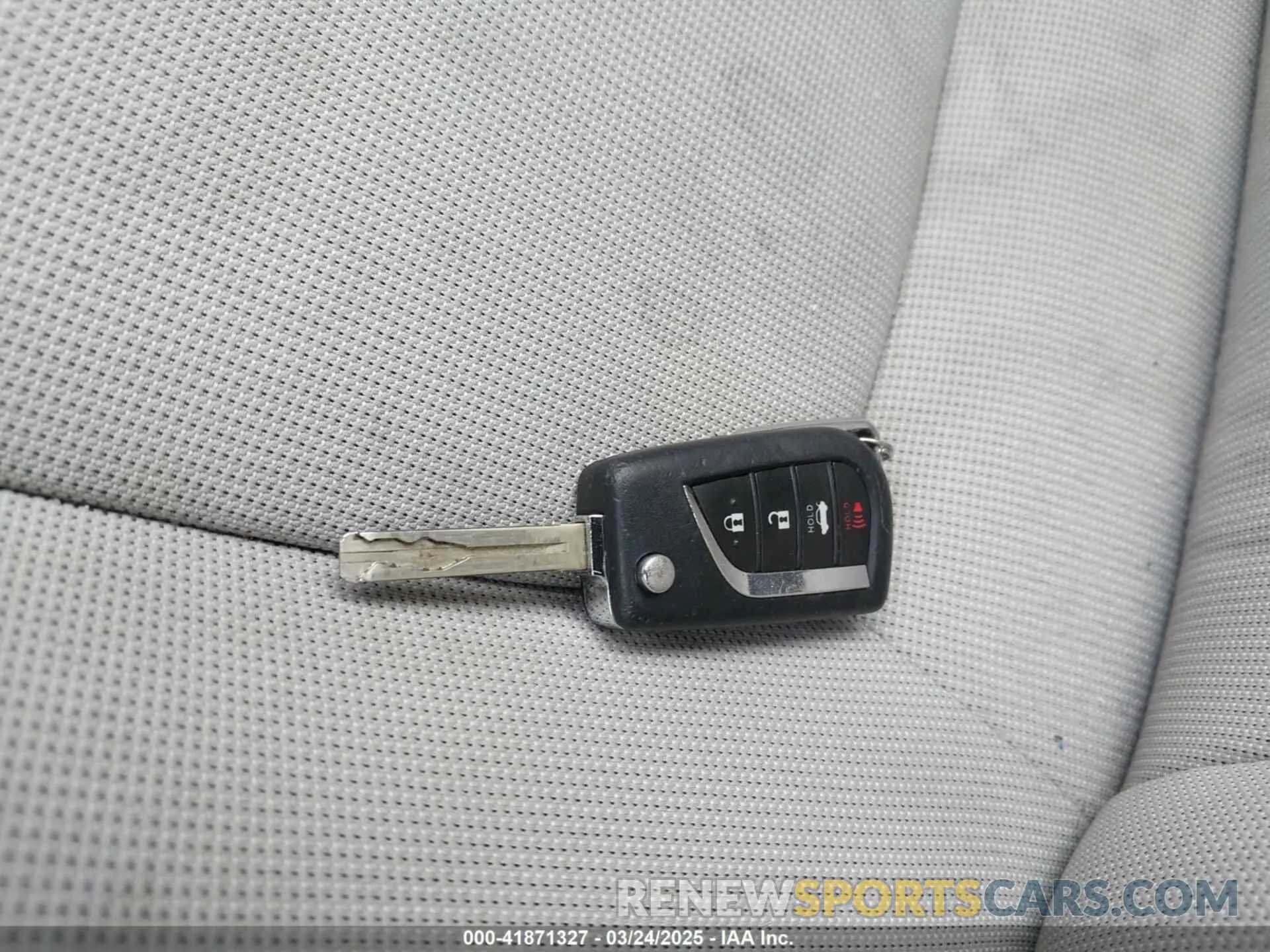 11 Photograph of a damaged car JTDEPRAEXLJ013241 TOYOTA COROLLA 2020