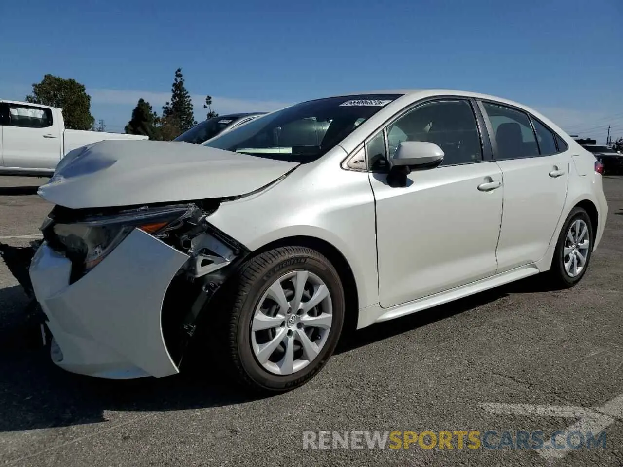 1 Photograph of a damaged car JTDEPRAEXLJ015488 TOYOTA COROLLA 2020