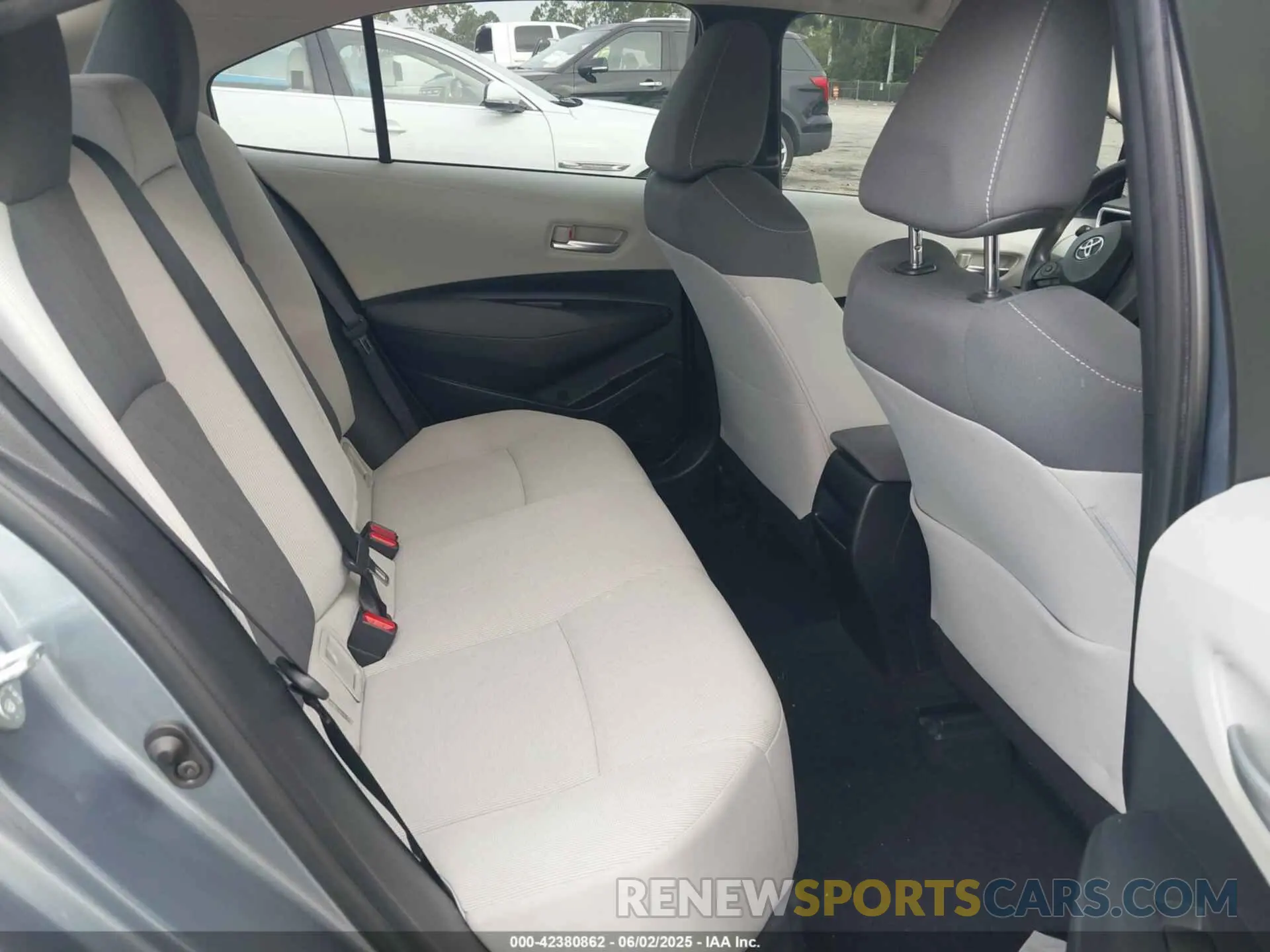 8 Photograph of a damaged car JTDEPRAEXLJ018729 TOYOTA COROLLA 2020