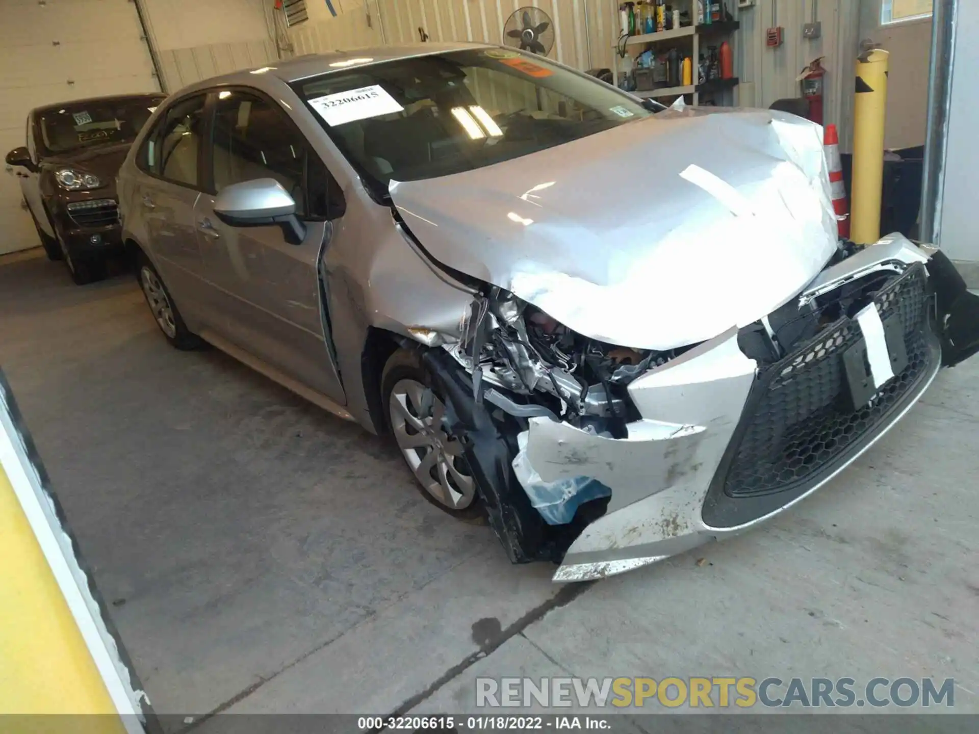 1 Photograph of a damaged car JTDEPRAEXLJ020299 TOYOTA COROLLA 2020