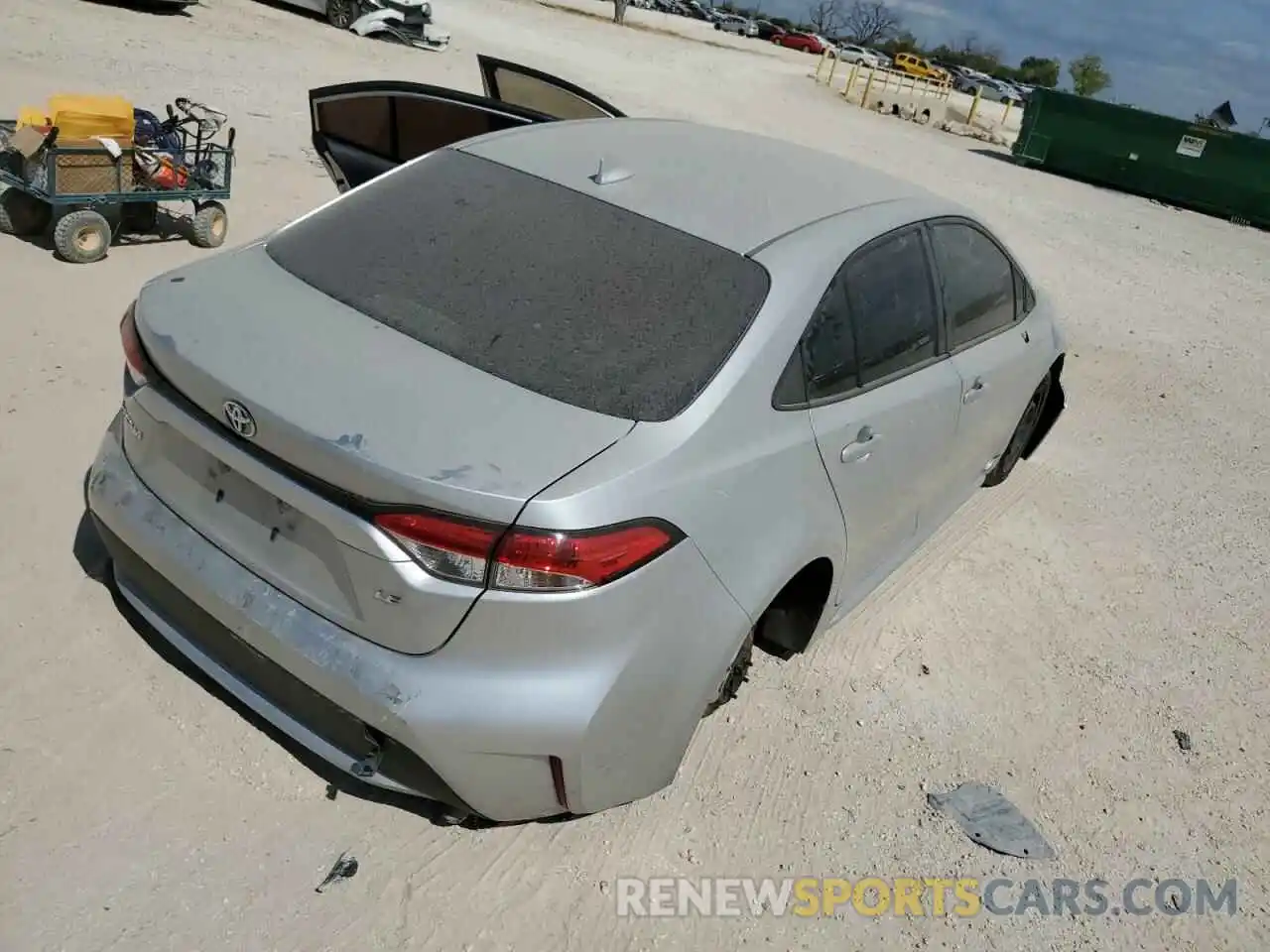 4 Photograph of a damaged car JTDEPRAEXLJ024983 TOYOTA COROLLA 2020