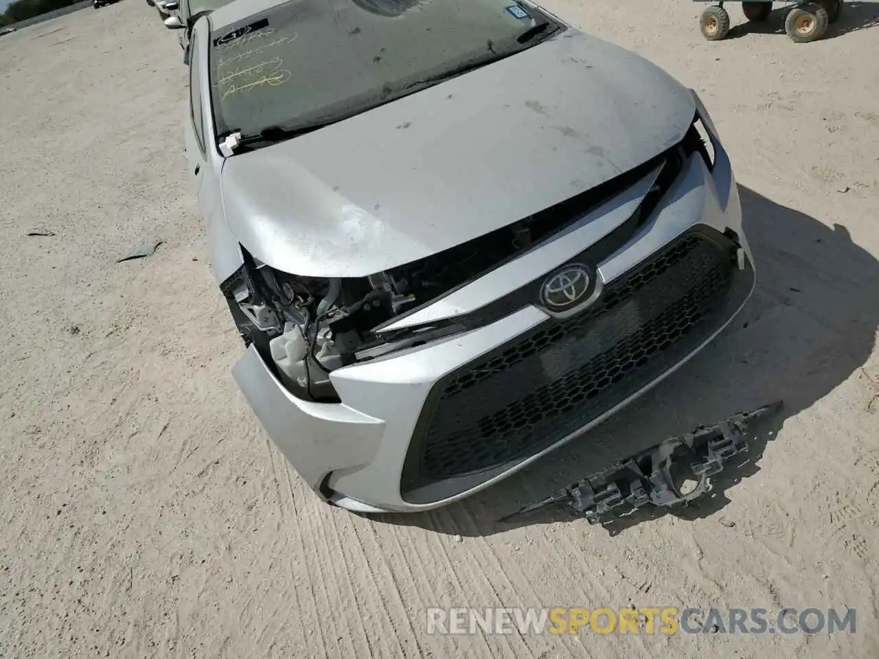 9 Photograph of a damaged car JTDEPRAEXLJ024983 TOYOTA COROLLA 2020