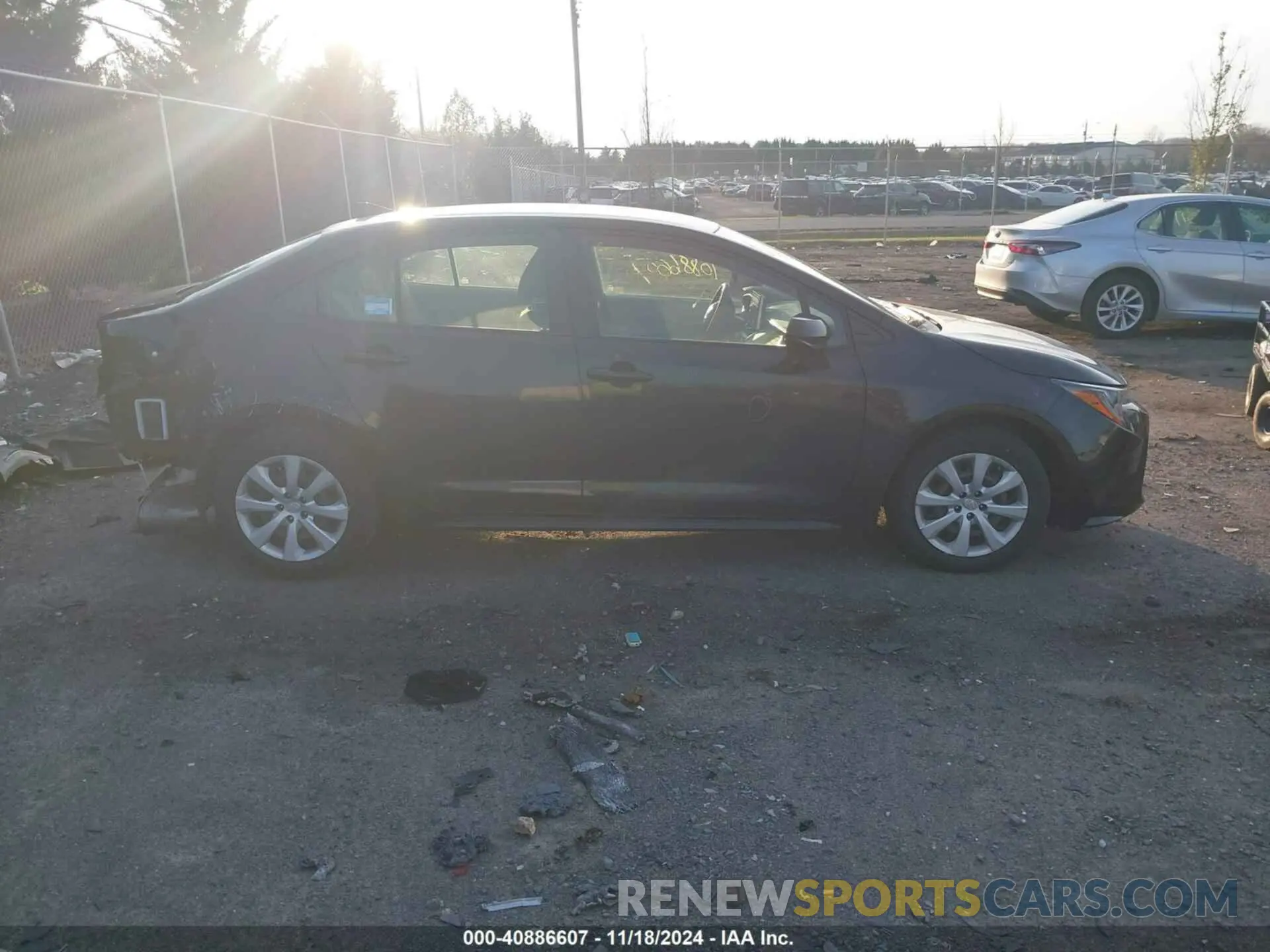 14 Photograph of a damaged car JTDEPRAEXLJ031240 TOYOTA COROLLA 2020