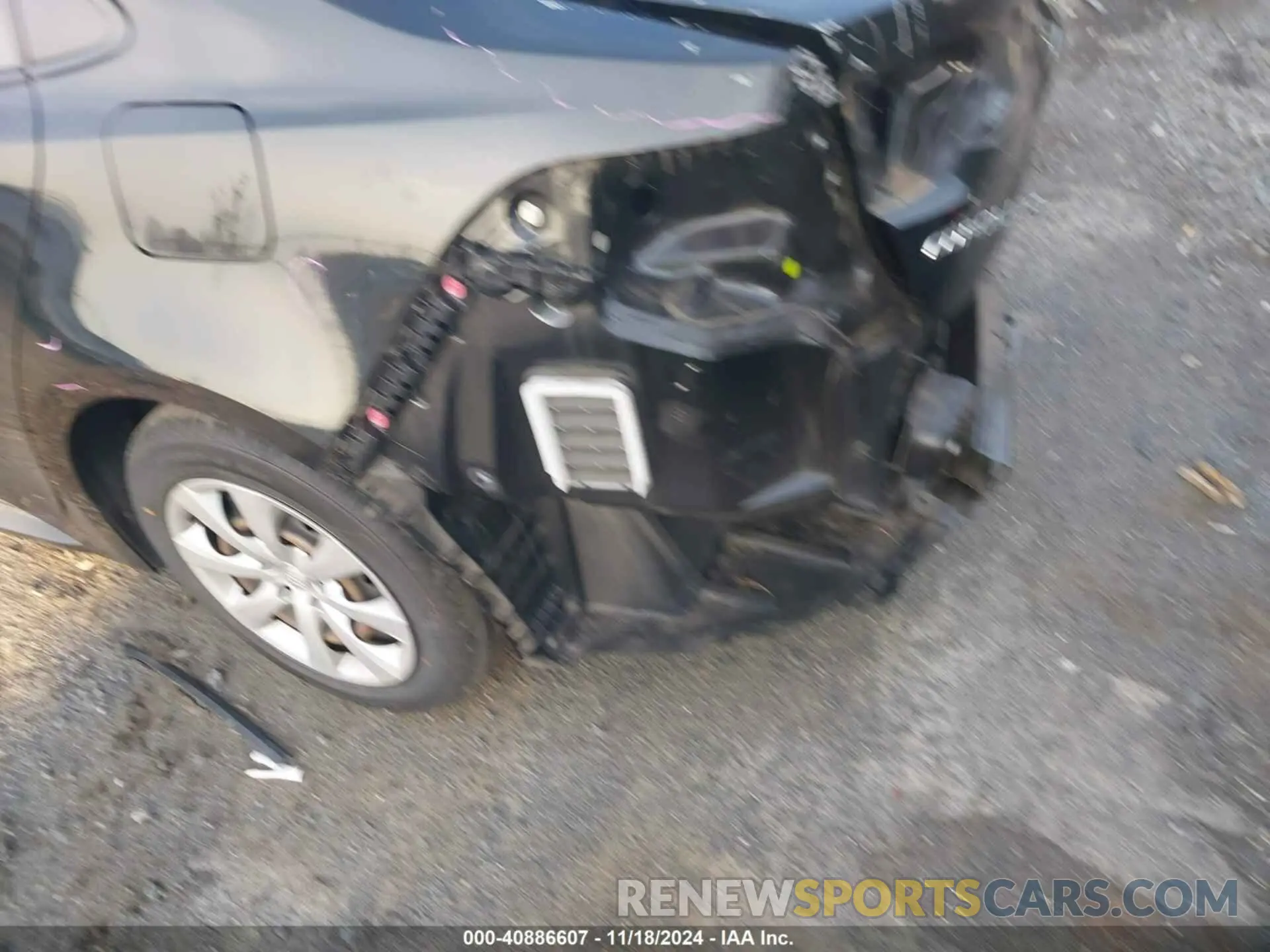 6 Photograph of a damaged car JTDEPRAEXLJ031240 TOYOTA COROLLA 2020