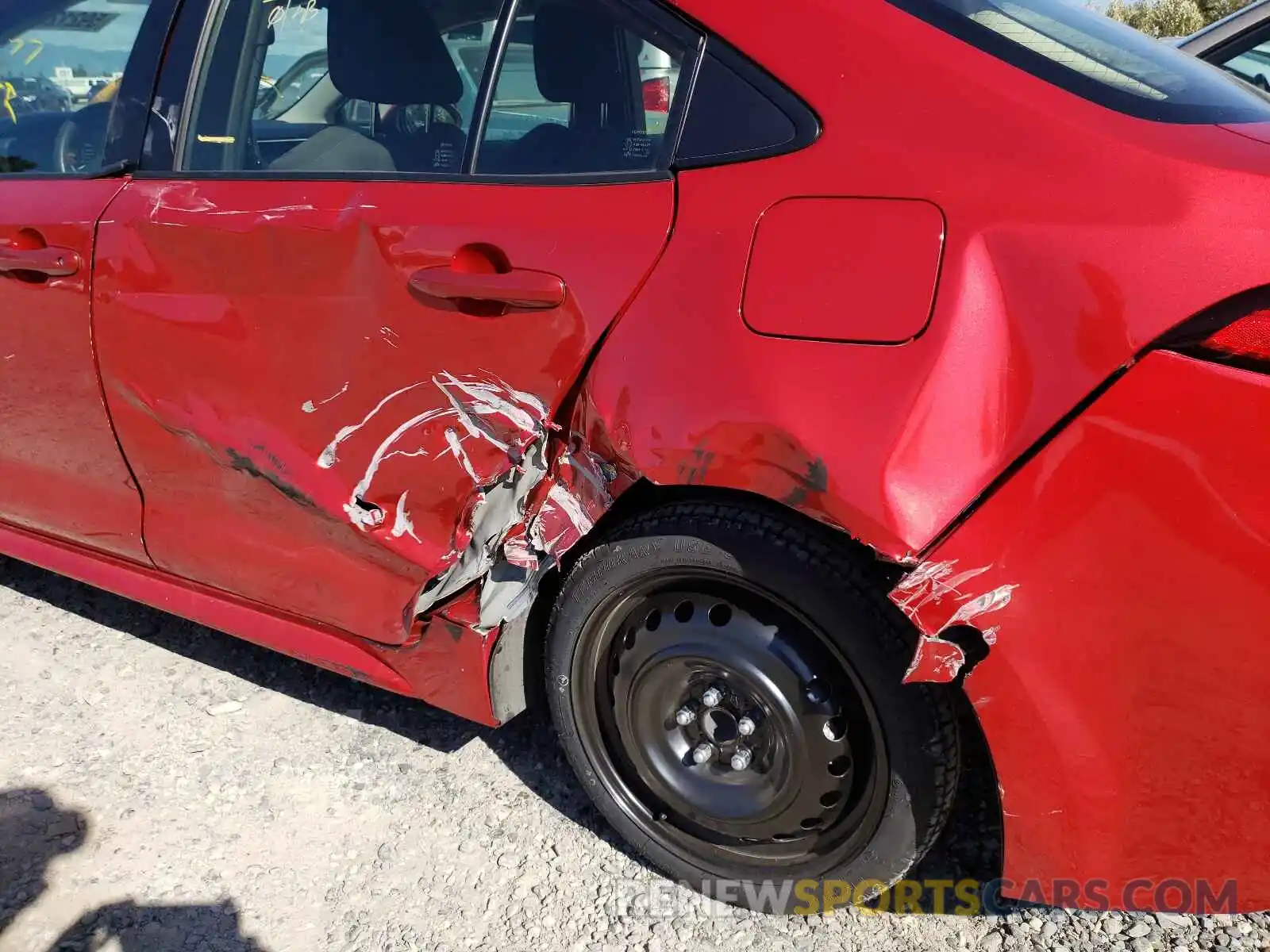 9 Photograph of a damaged car JTDEPRAEXLJ032579 TOYOTA COROLLA 2020