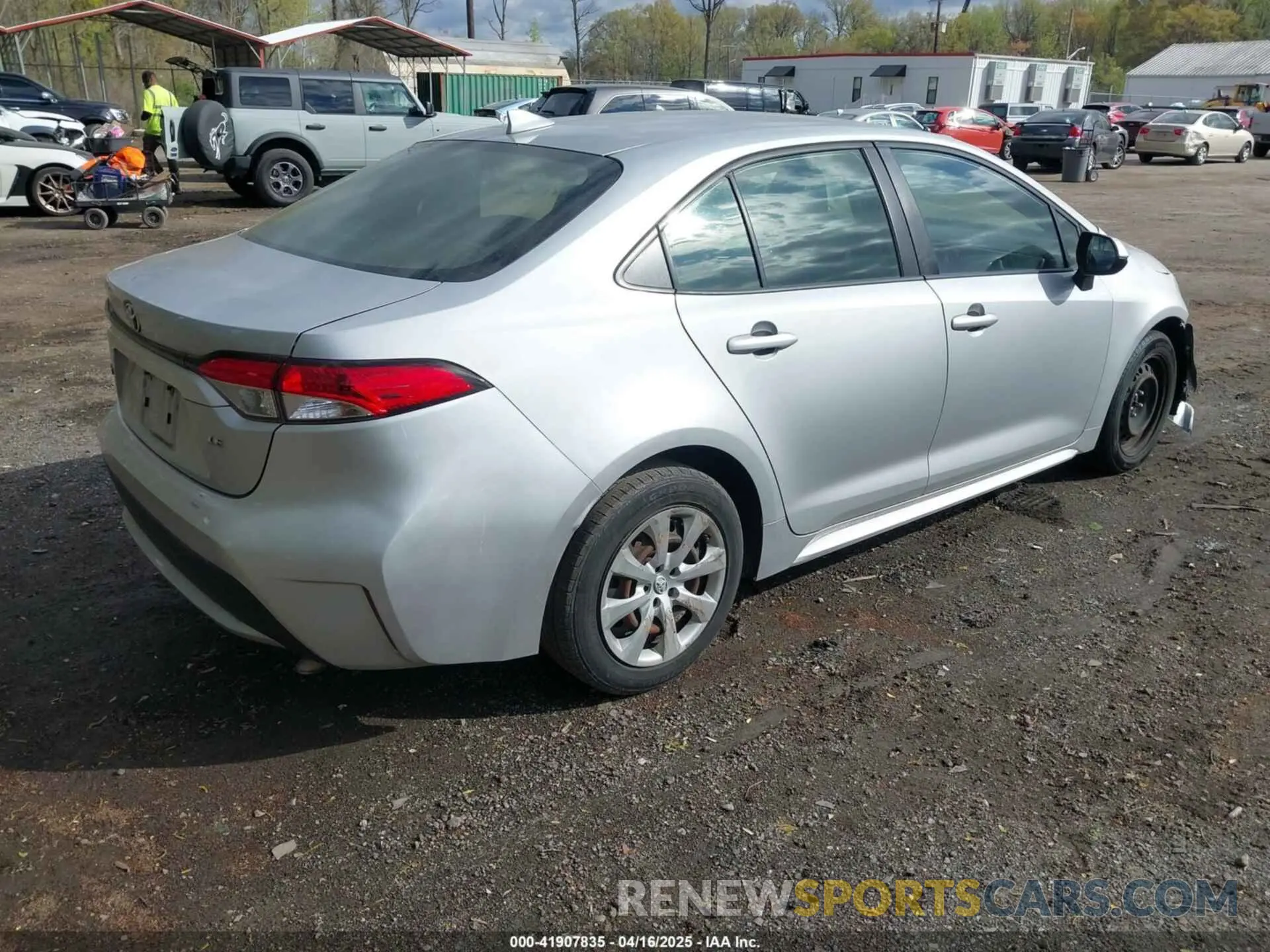 4 Photograph of a damaged car JTDEPRAEXLJ032789 TOYOTA COROLLA 2020
