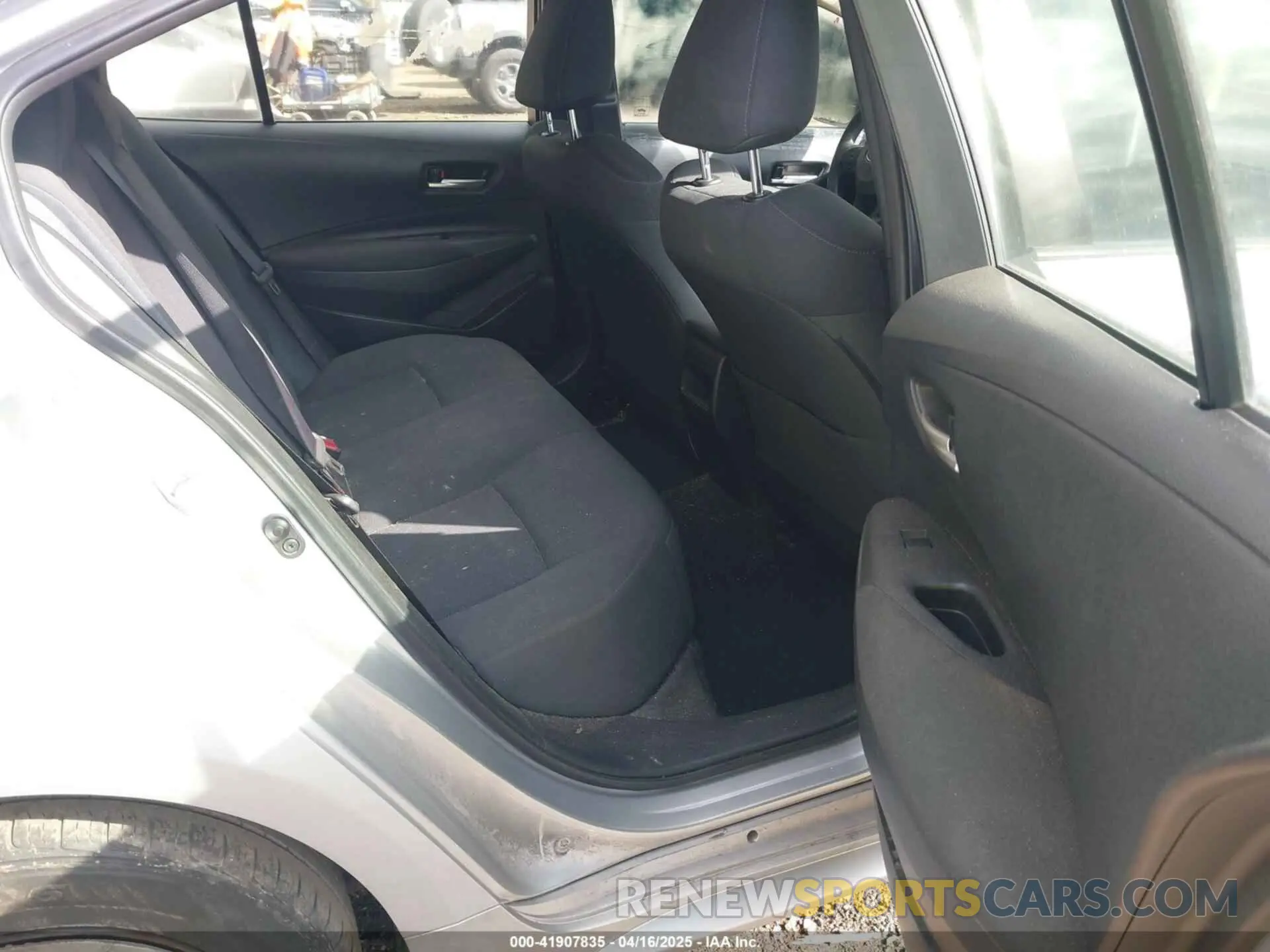 8 Photograph of a damaged car JTDEPRAEXLJ032789 TOYOTA COROLLA 2020