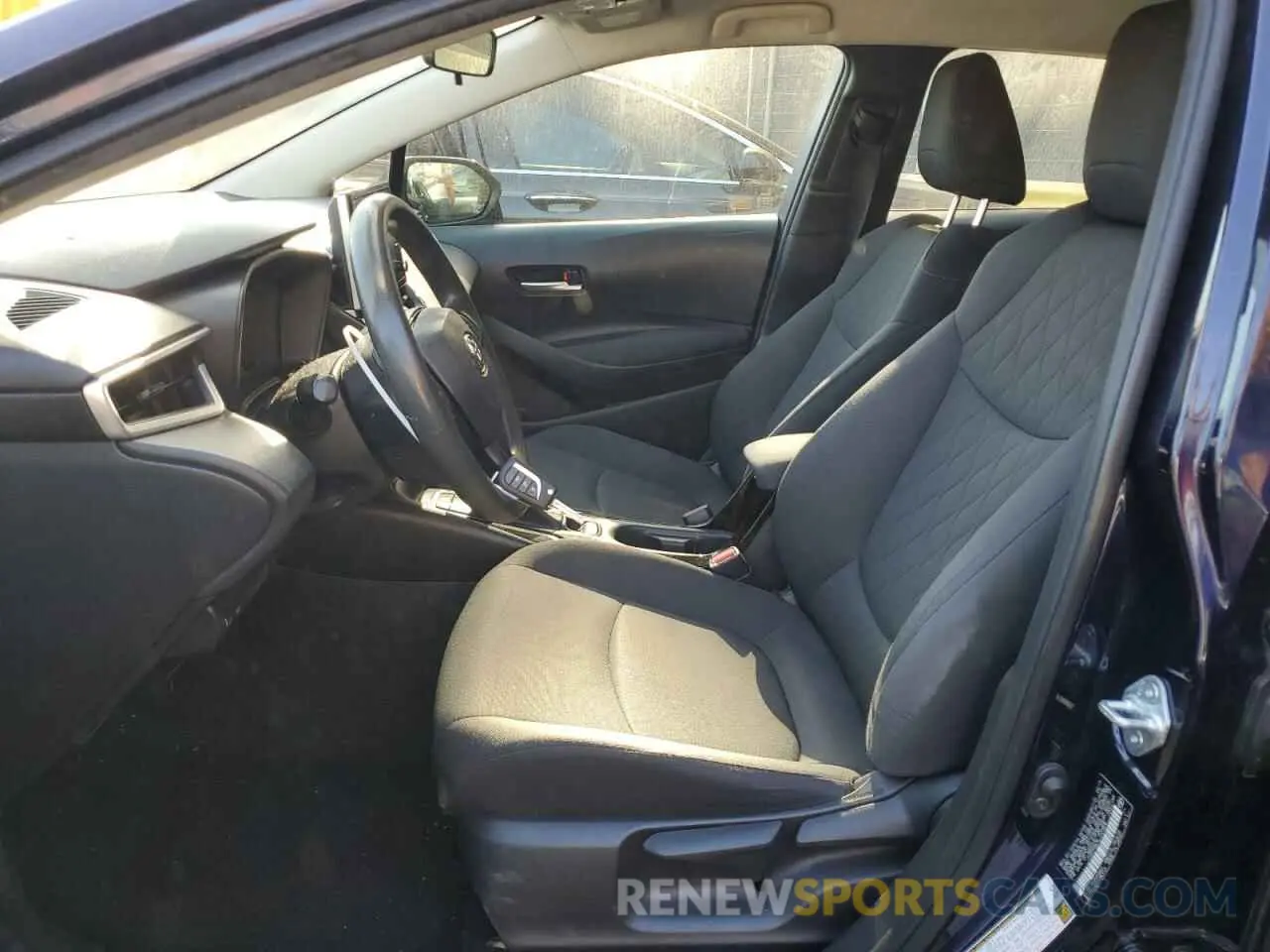 7 Photograph of a damaged car JTDEPRAEXLJ033828 TOYOTA COROLLA 2020