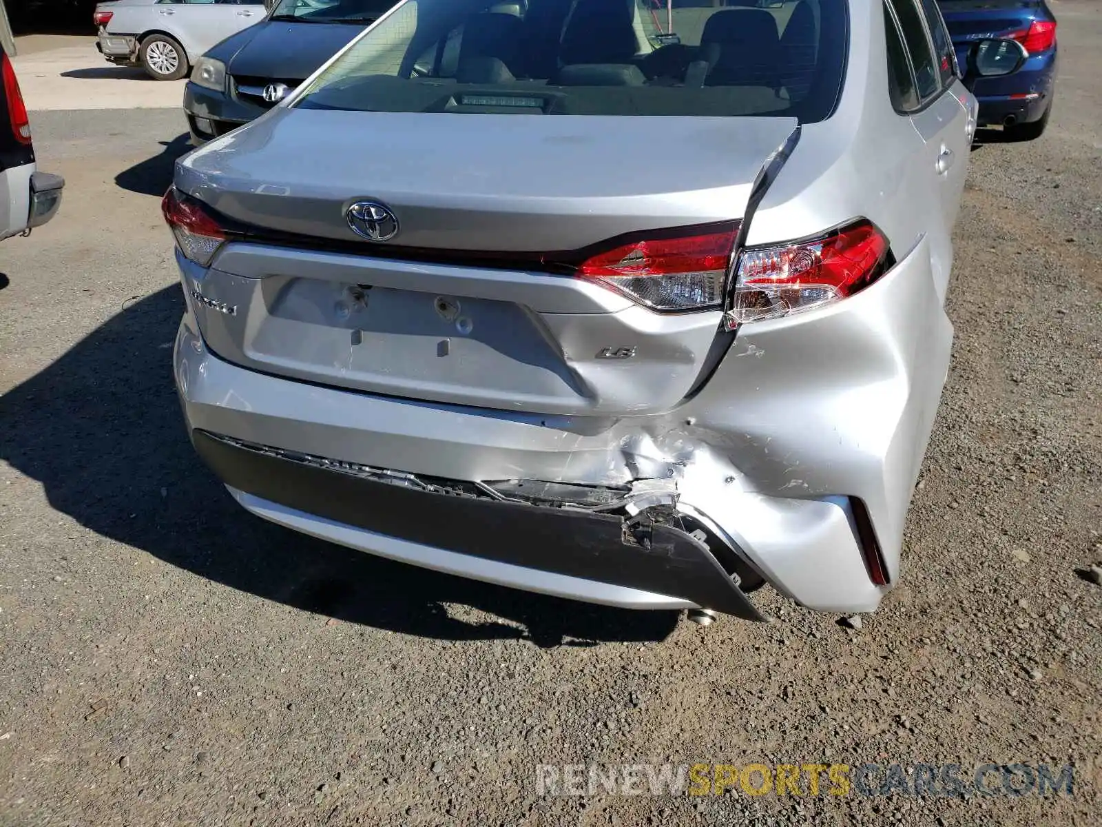 9 Photograph of a damaged car JTDEPRAEXLJ034929 TOYOTA COROLLA 2020